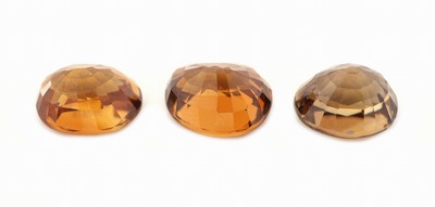 27076779a - Lot 3 loose zircones , total approx. 13.61 ct, ovalfacett, 1 x 4.33 ct, 1 x 4.53 ct, 1 x ...