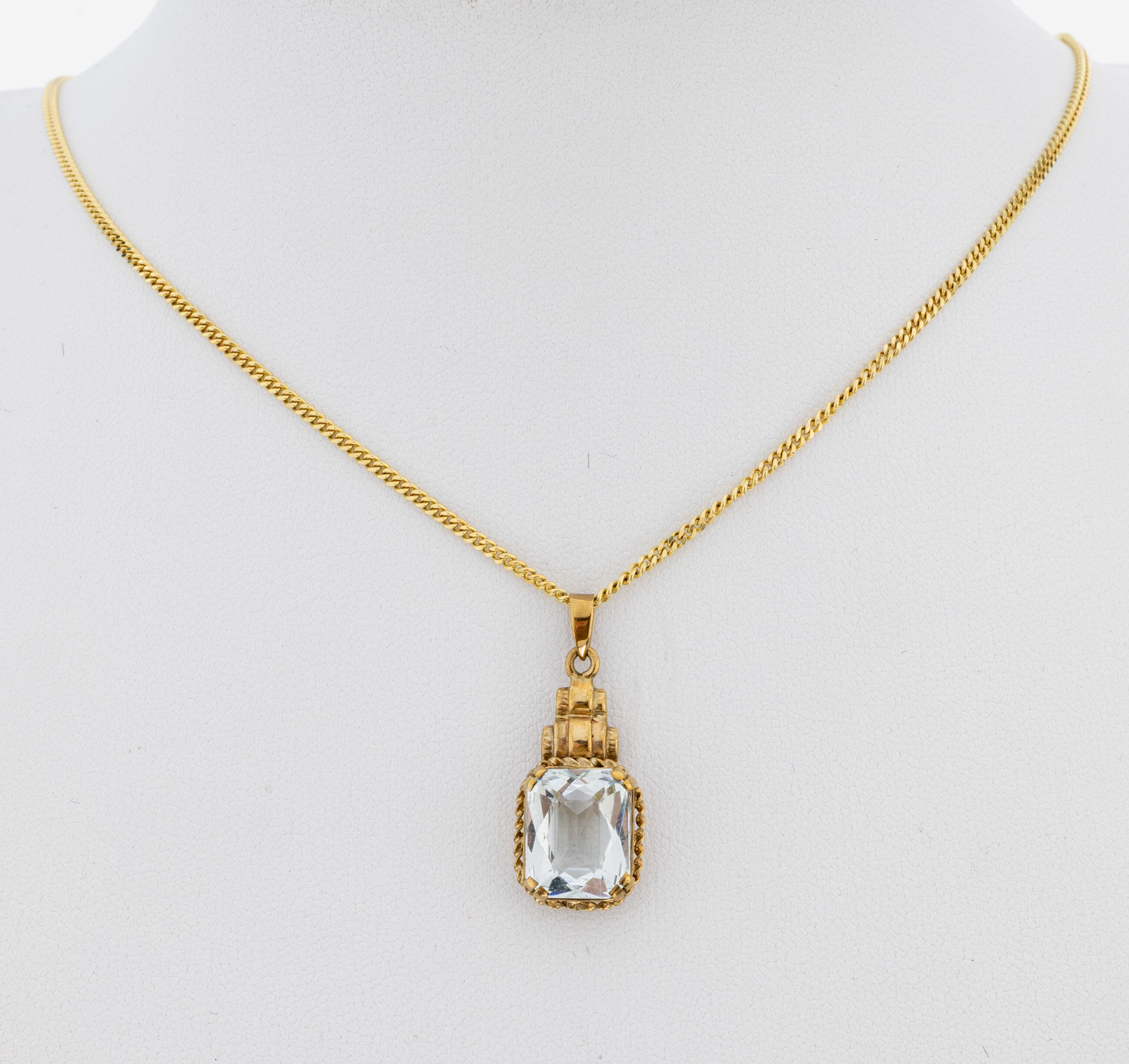 Image 27077264 - 8 kt Gold Aquamarin-Anhänger, GG 333/000, facett. Aquamarin ca. 2.80 ct, an Kette, L. ...