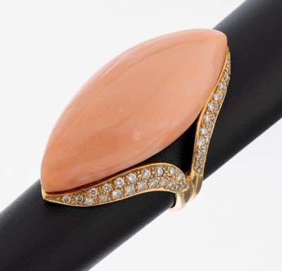 Image 18 kt Gold Korallen-Brillant-Ring, GG 750/000, gepr., großer navetteförm. ...