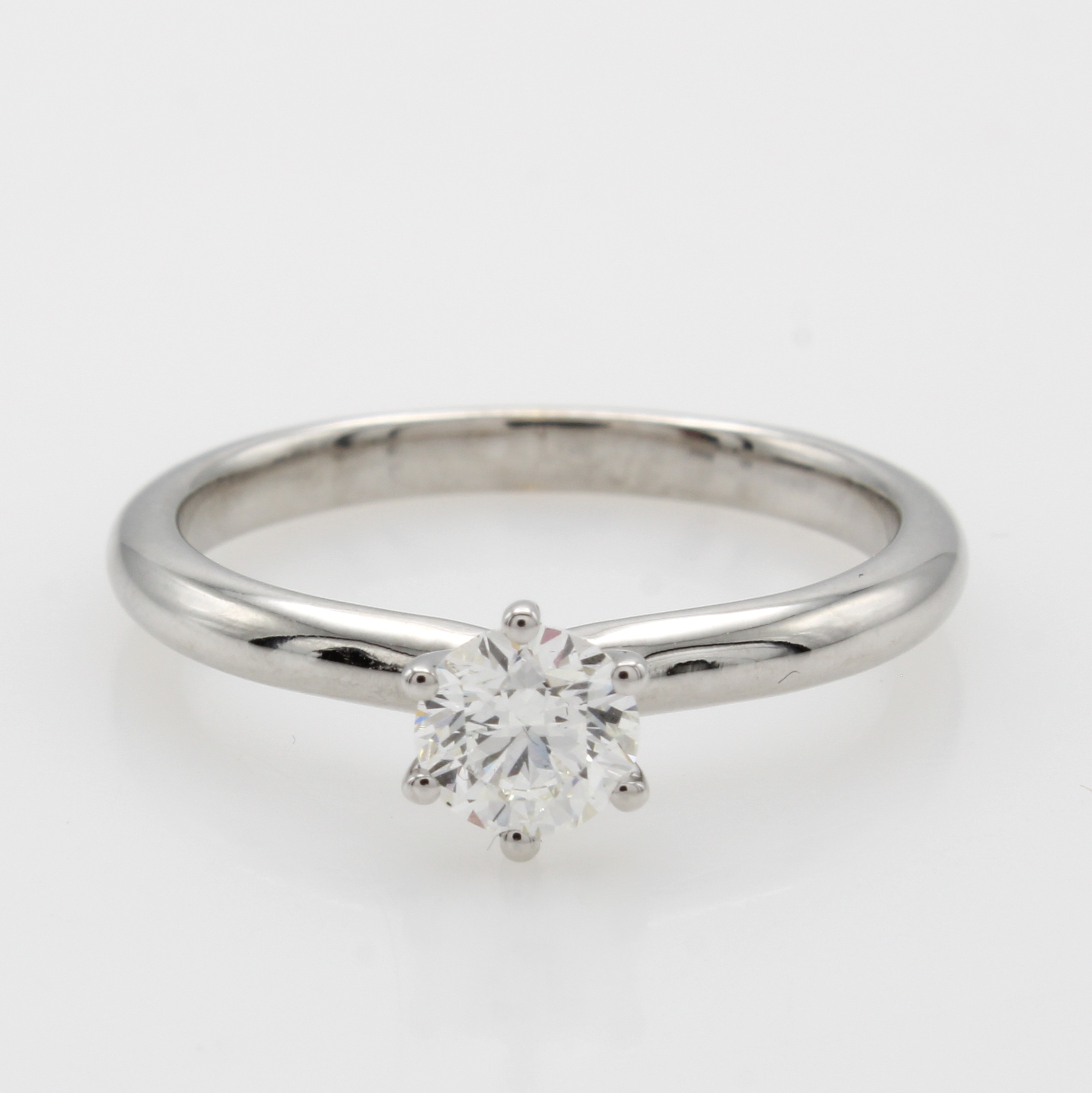 Image 27079105 - Ring mit Brillantsolitär, WG 750/000, Brill.in 6er Krappenfassung 0.50 ct Weiß/si, RW ...