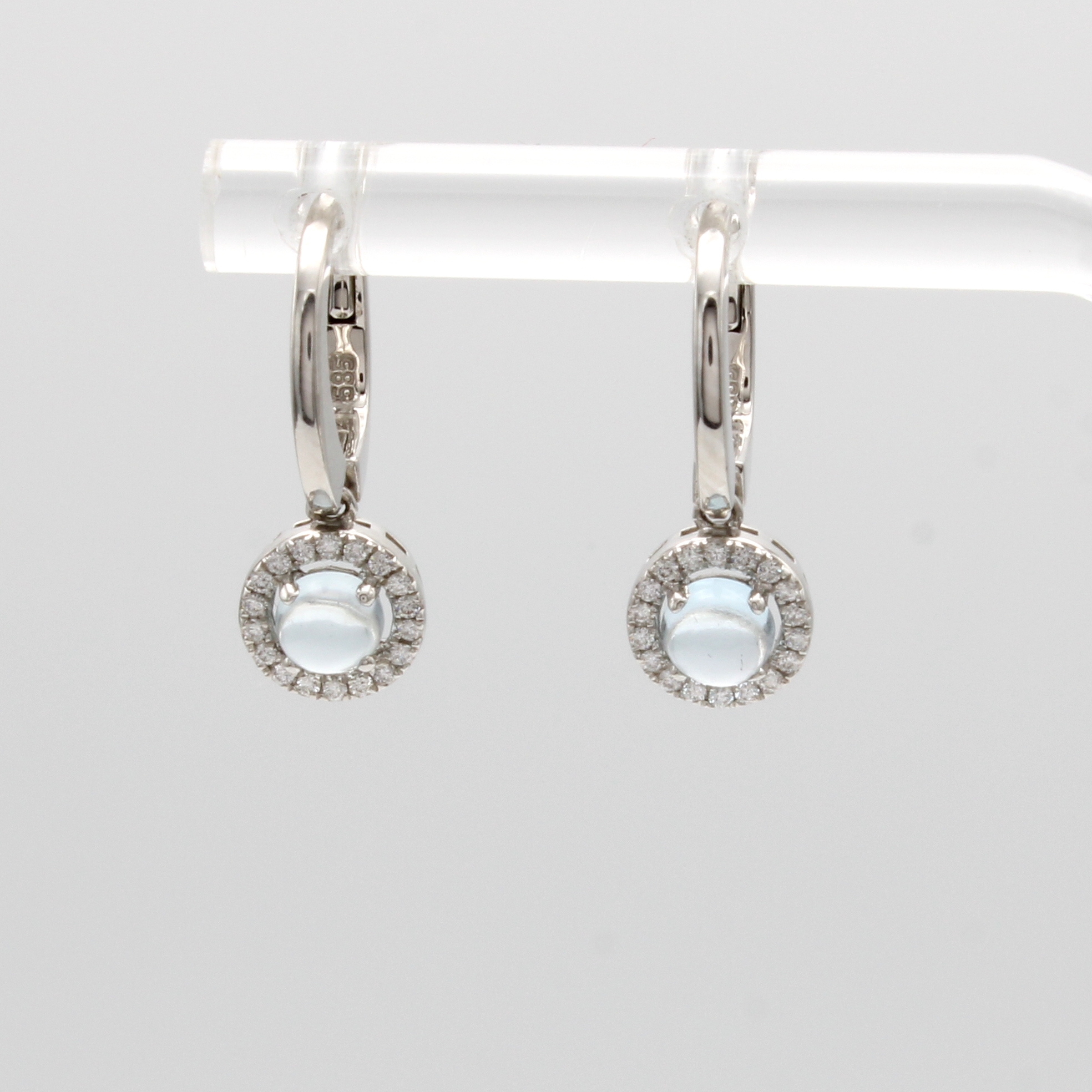 Image 27079543 - Paar Ohrgehänge mit Blautopasen und Brillanten, WG 590/000, Brill. zus. ca. 0.11 ct ...