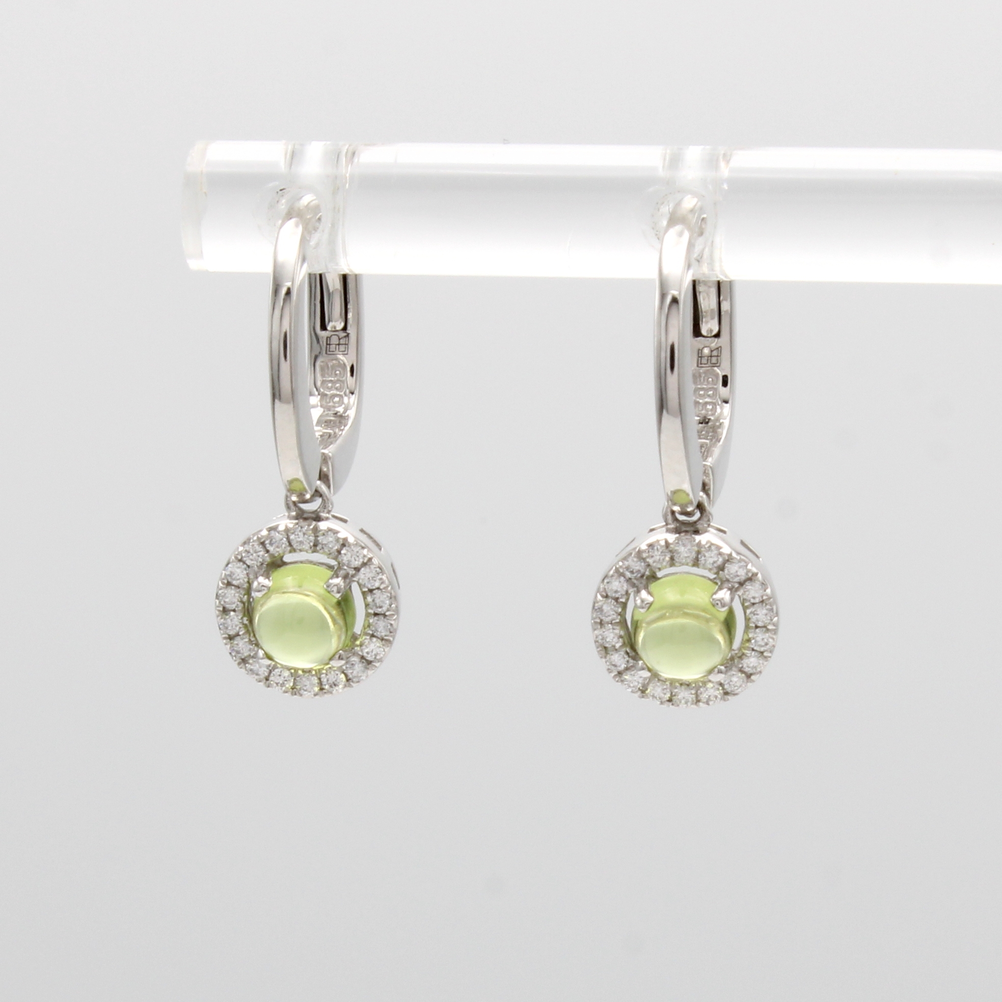 Image 27079624 - Paar Ohrgehänge mit Peridot und Brillanten, WG 590/000, Brill. zus. ca. 0.11 ct Weiß/ ...