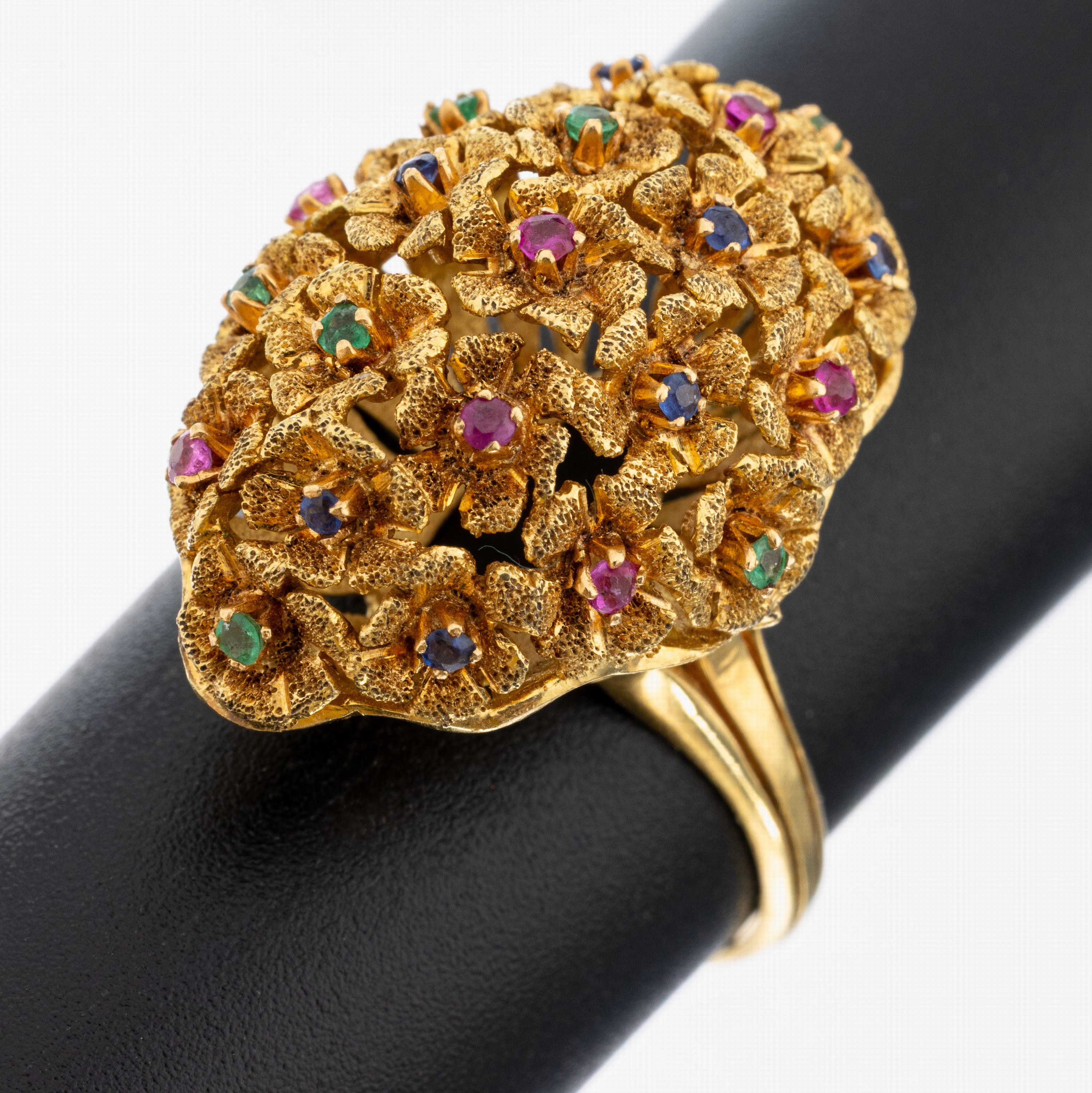 Image 27079625 - 18 kt Gold Farbstein-Ring, GG 750/000, navettef. hoher Ringkopf mit kl. Blumen, ...