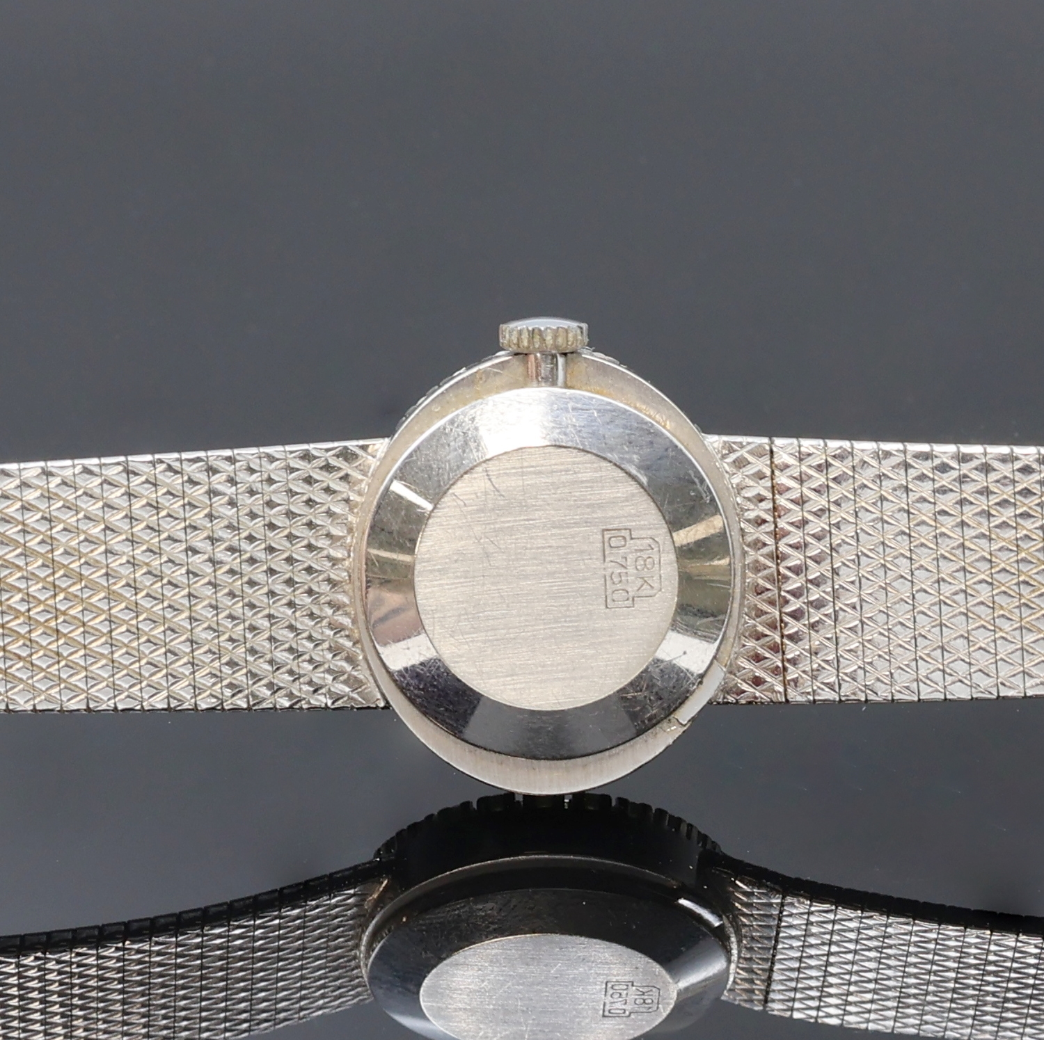 Detail d: STOWA Damenarmbanduhr in WG 750/000 mit Diamanten, Deutschland/Schweiz um 1965, Handaufzug, Goldband, Boden aufgedr., Lünette aufw. m. Diamanten ...
