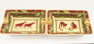 27079748a - Rare HERMES miniature ashtray-pair jungle- series , porcelain, creamcoloured fond with ...