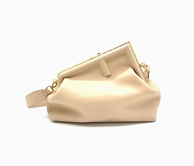 FENDI First Medium Tasche