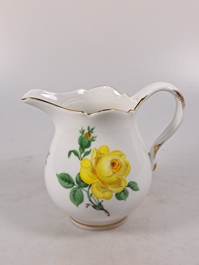 27079952u - Teeservice, Meissen, 20. Jh., 2. Wahl, gelbe Rose, Teekanne, Milchkännchen, 6 Teetassen ...