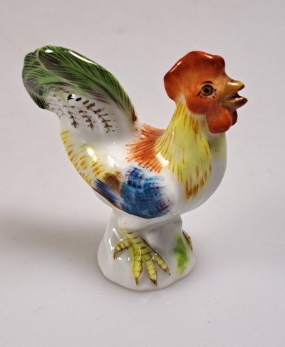 27081544e - 4 Porzellanfiguren, Hühner und Hähne, Meissen, 19./20. Jh., bemalt, zwei Stück leicht ...