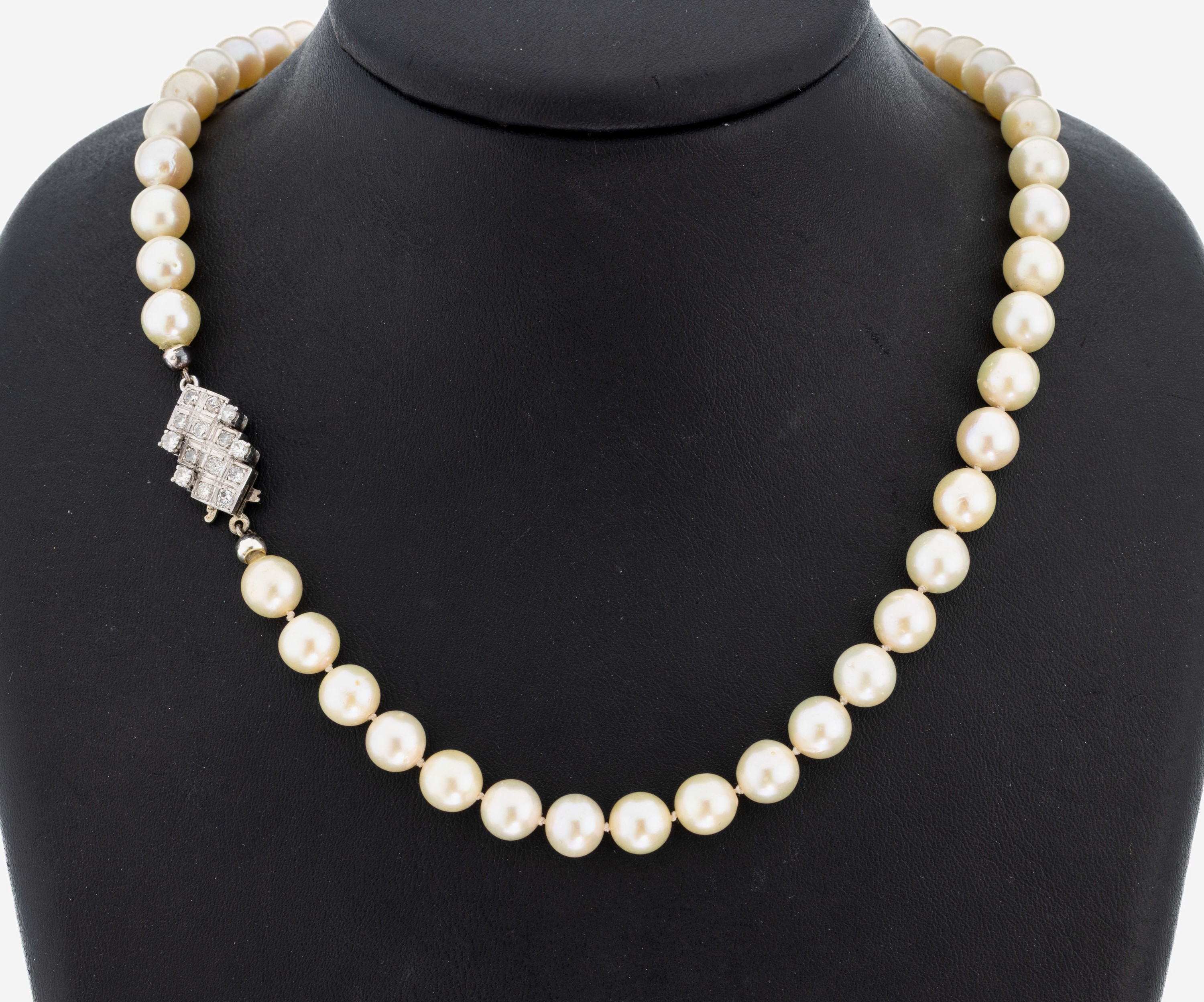 Image 27083621 - Perl-Collier mit 18 kt Gold Brillant- Schmuckschließe, WG 750/000 gepr., ...