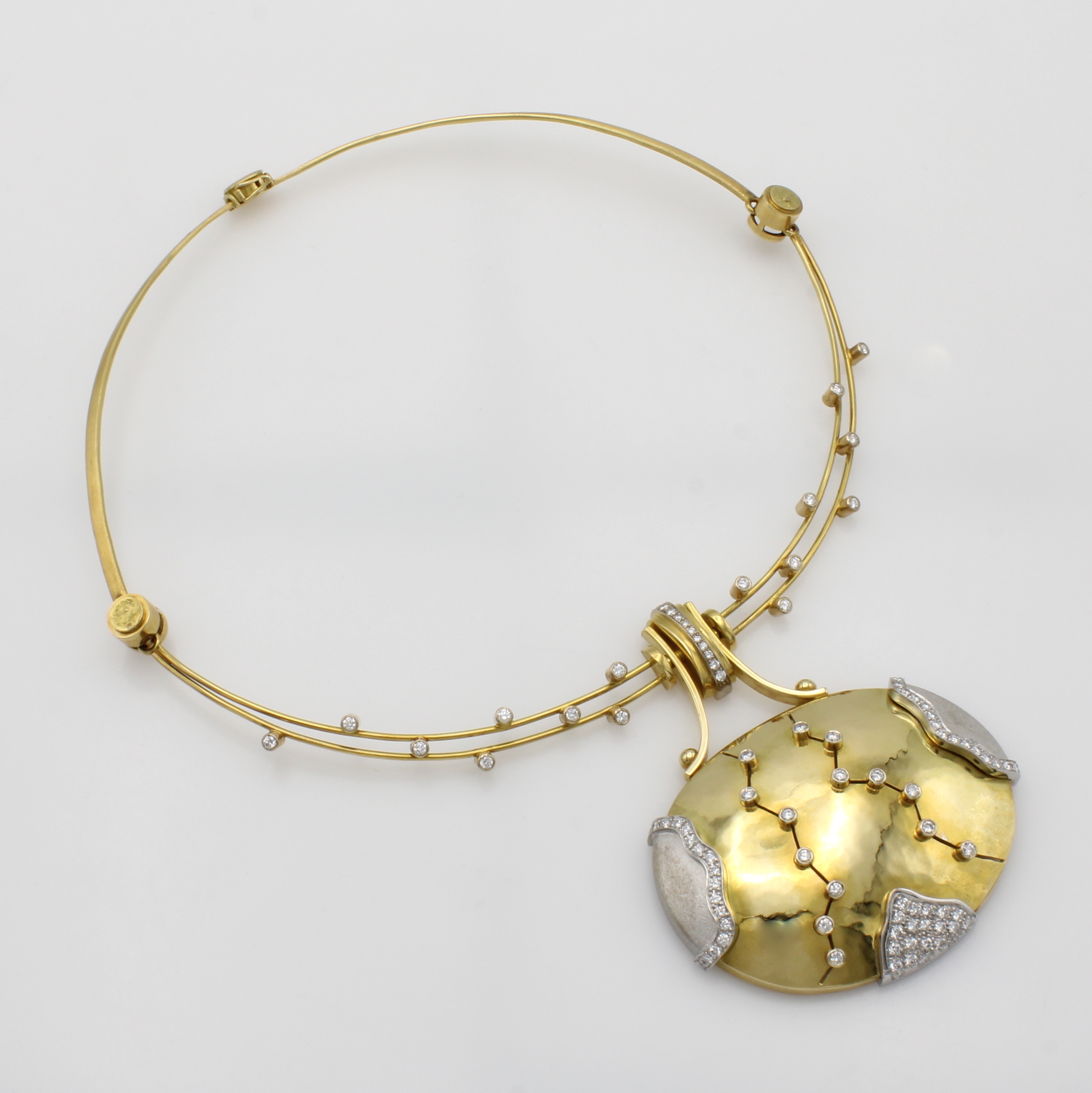 Image 27084053 - Ausgefallenes Collier mit Brillanten, GG/WG 750/000, Goldschmiedemeisterstück Juwelier ...