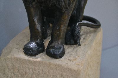 27084641l - Kurt Arentz, 1934 Köln - 2014 München, große Bronzefigur, sitzender 40cm hoher Löwe, ...