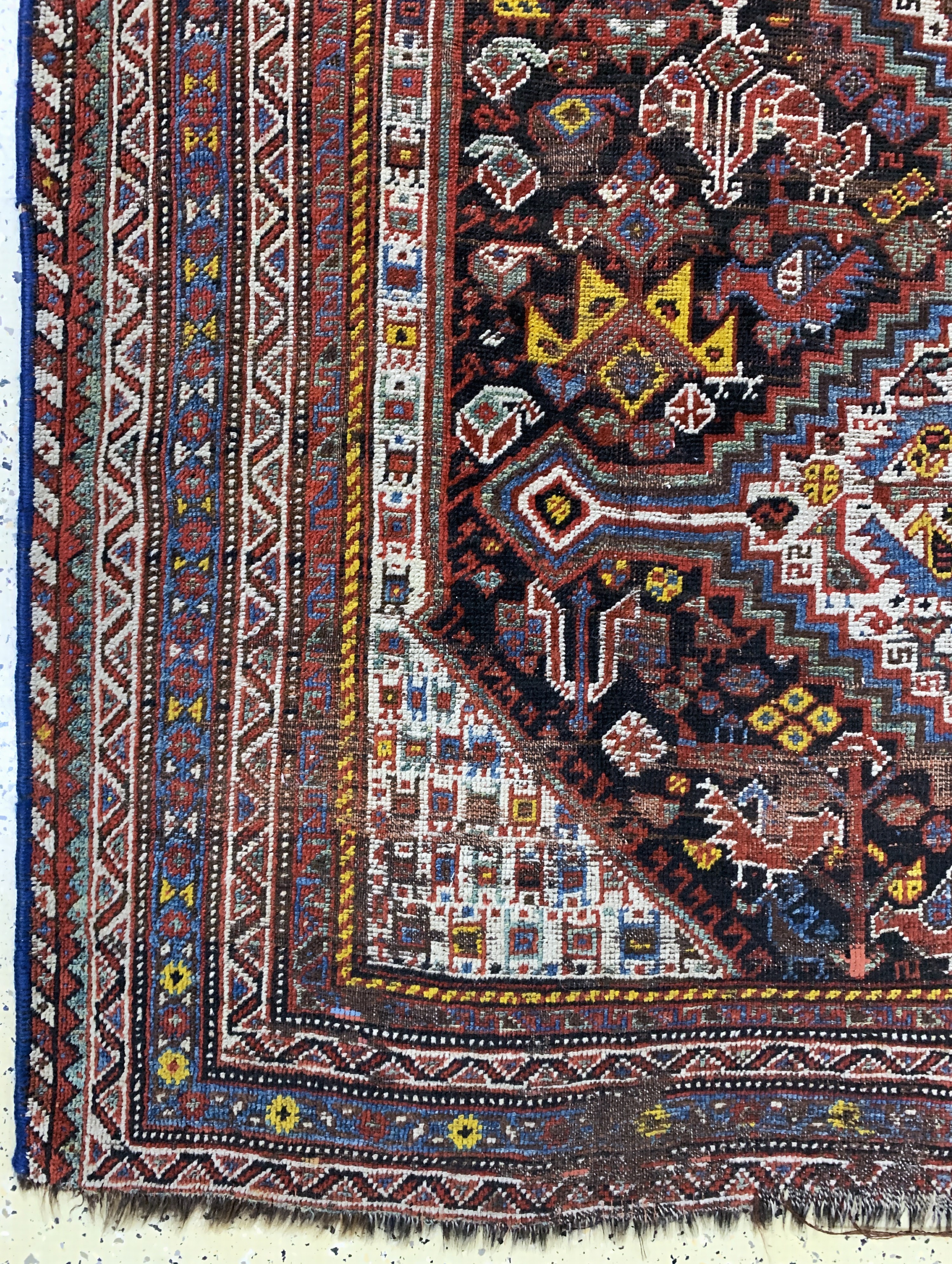 Detail b: Khamseh antik, Persien, um 1900, Wolle auf Wolle, ca. 242 x 170 cm, EHZ: 4