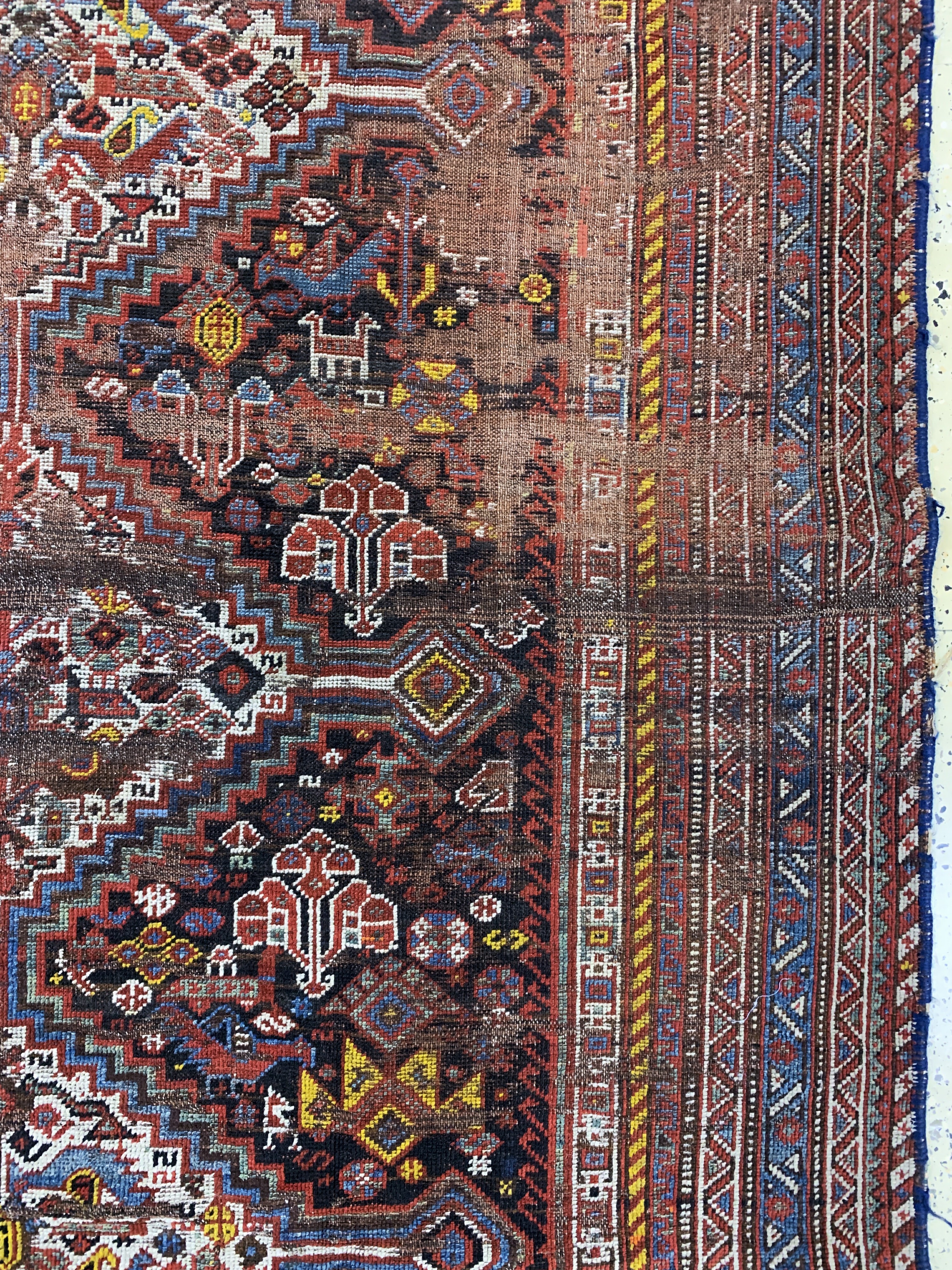 Detail d: Khamseh antik, Persien, um 1900, Wolle auf Wolle, ca. 242 x 170 cm, EHZ: 4