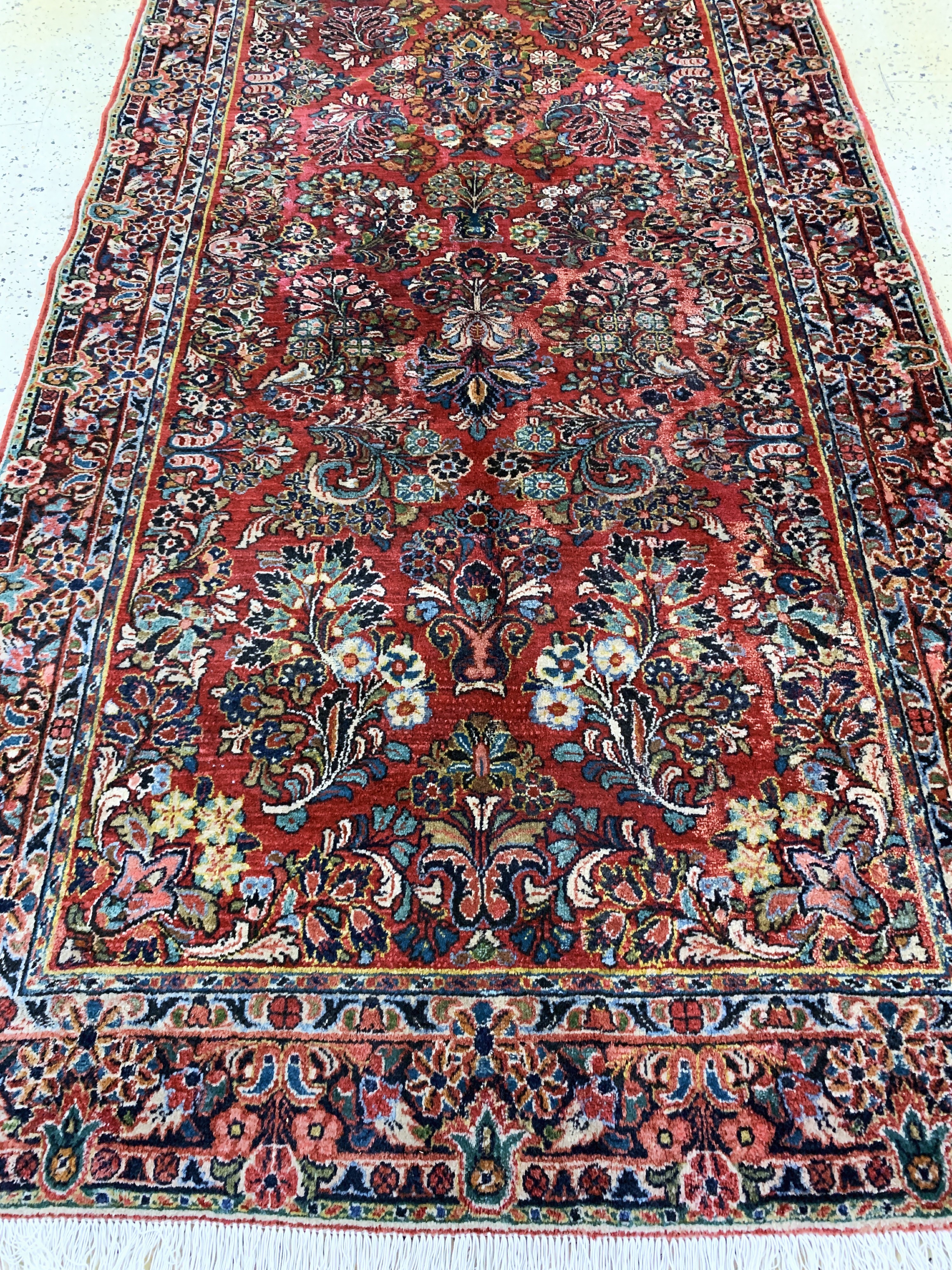 Detail f: Sarogh US Re-Import, Persien, Anfang 20.Jhd., Wolle auf Baumwolle, ca. 356 x 133 cm, EHZ: 2(Fransen erneuert).