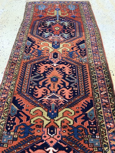 27084889d - Heriz old, Persia, early 20th century, wool oncotton, approx. 303 x 90 cm, condition: 2. ...