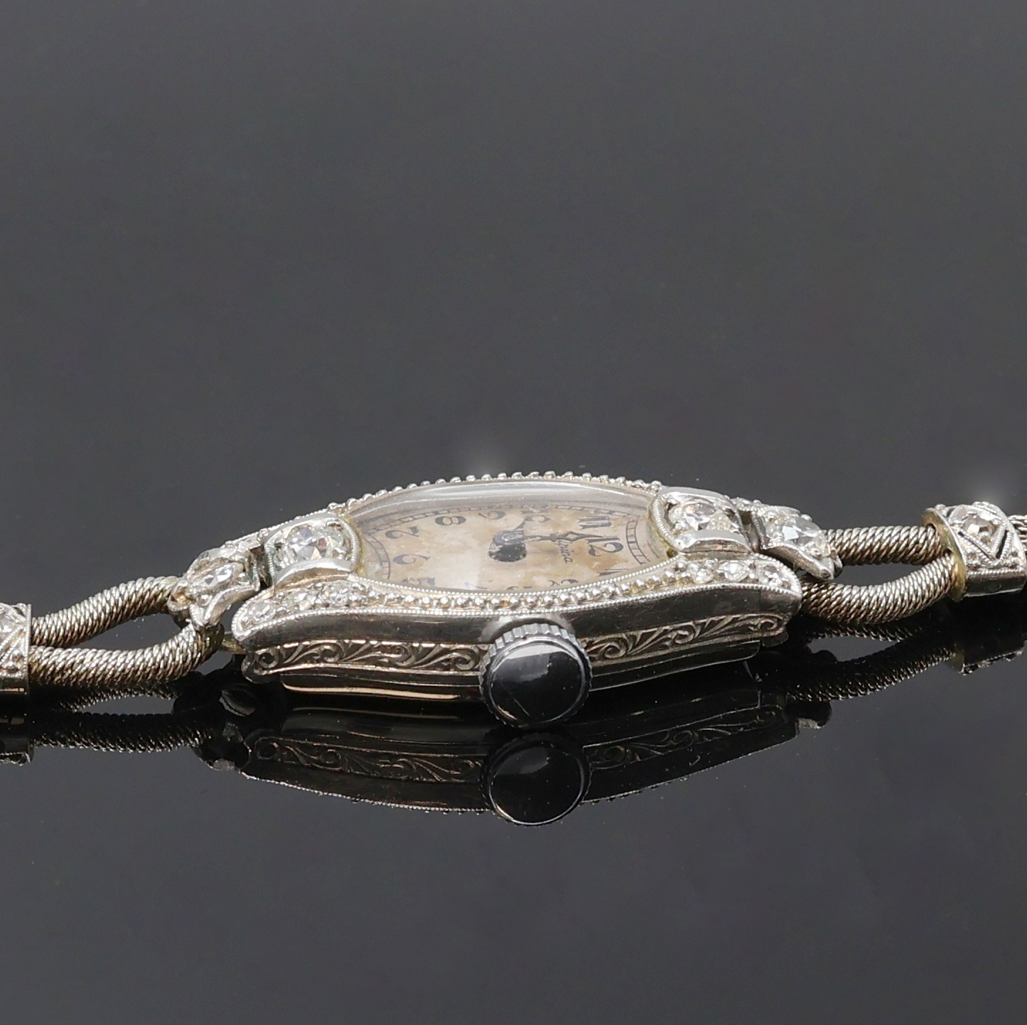 Detail c: ALPINA Art-Deco Damenarmbanduhr in WG 750/000, Schweiz um 1938, Handaufzug, grav., 2-teil. Geh. inkl. zeitident. WG 750/000 Flechtband, aufw. m. ca. ...