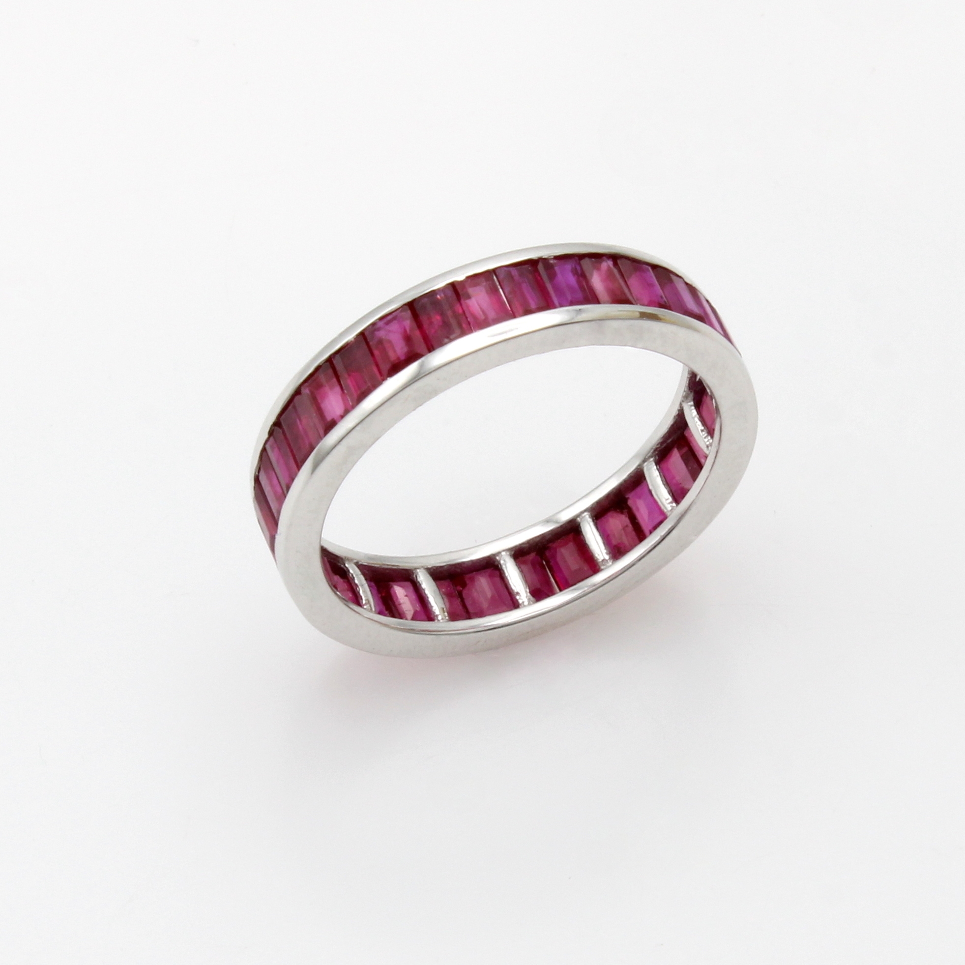 Image 27085694 - Memoryring mit Rubinen, WG 750/000, Rubinbaguettes zus. ca. 3.57 ct, RW ca. 55 ...