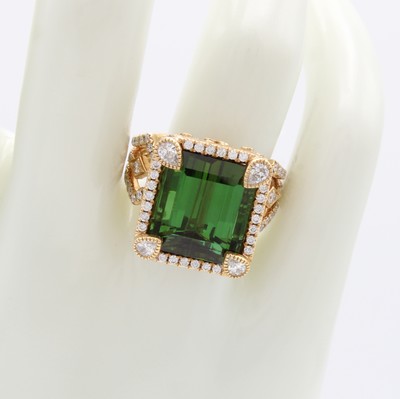 27085697b - Ring mit Turmalin und Diamanten, RoséG 750/ 000, feine, ornamentreiche Unterkaderung, ...
