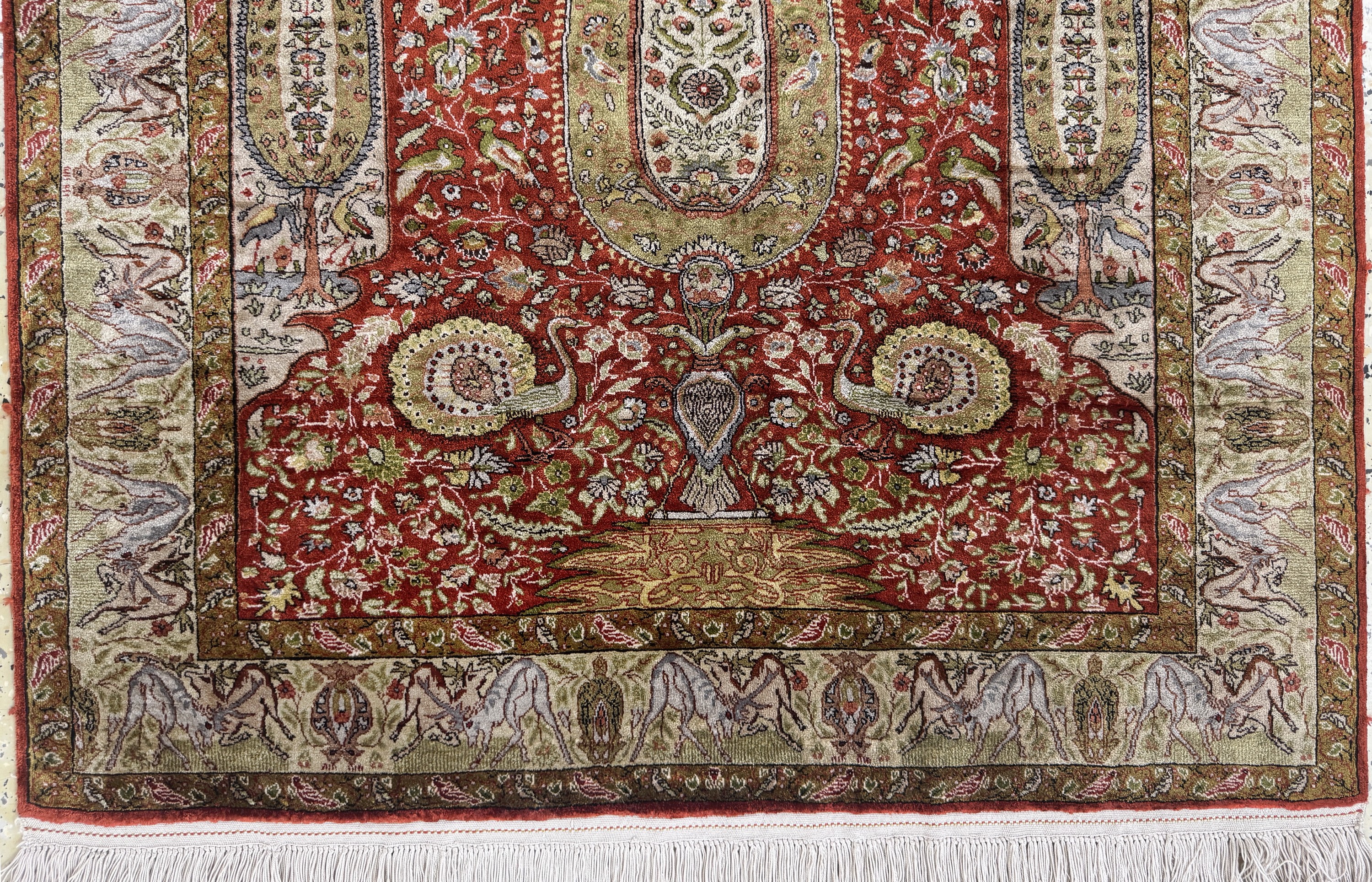 Detail a: Seiden Kayseri alt fein, Türkei, Mitte 20.Jhd, reine Naturseide, ca. 150 x 102 cm, gereinigt, EHZ: 1-2