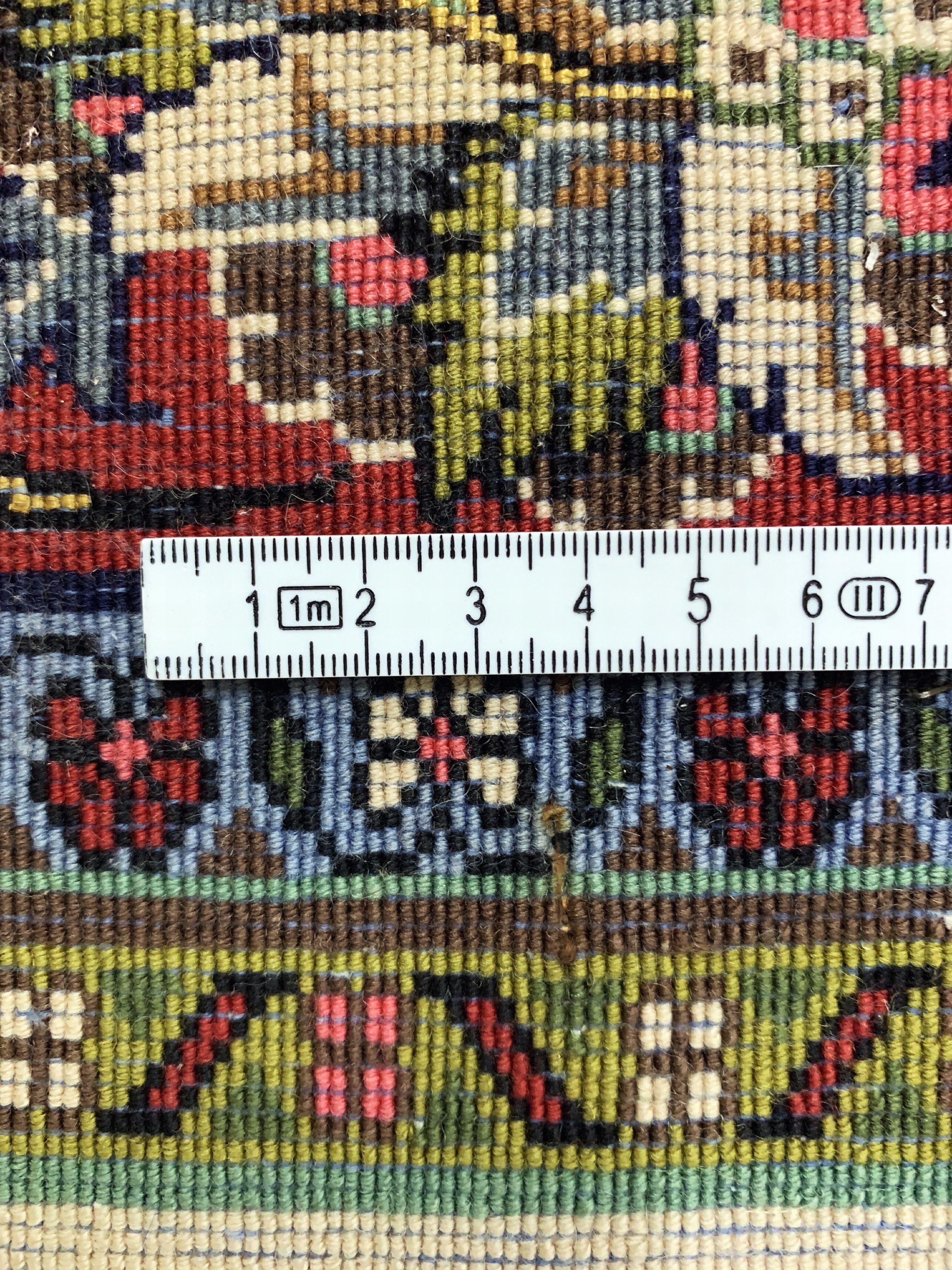 Detail h: Ghom Kork fein, Persien, Mitte 20.Jhd, Korkwolle mit Seide, ca. 335 x 215 cm, verfärbt, EHZ: 2