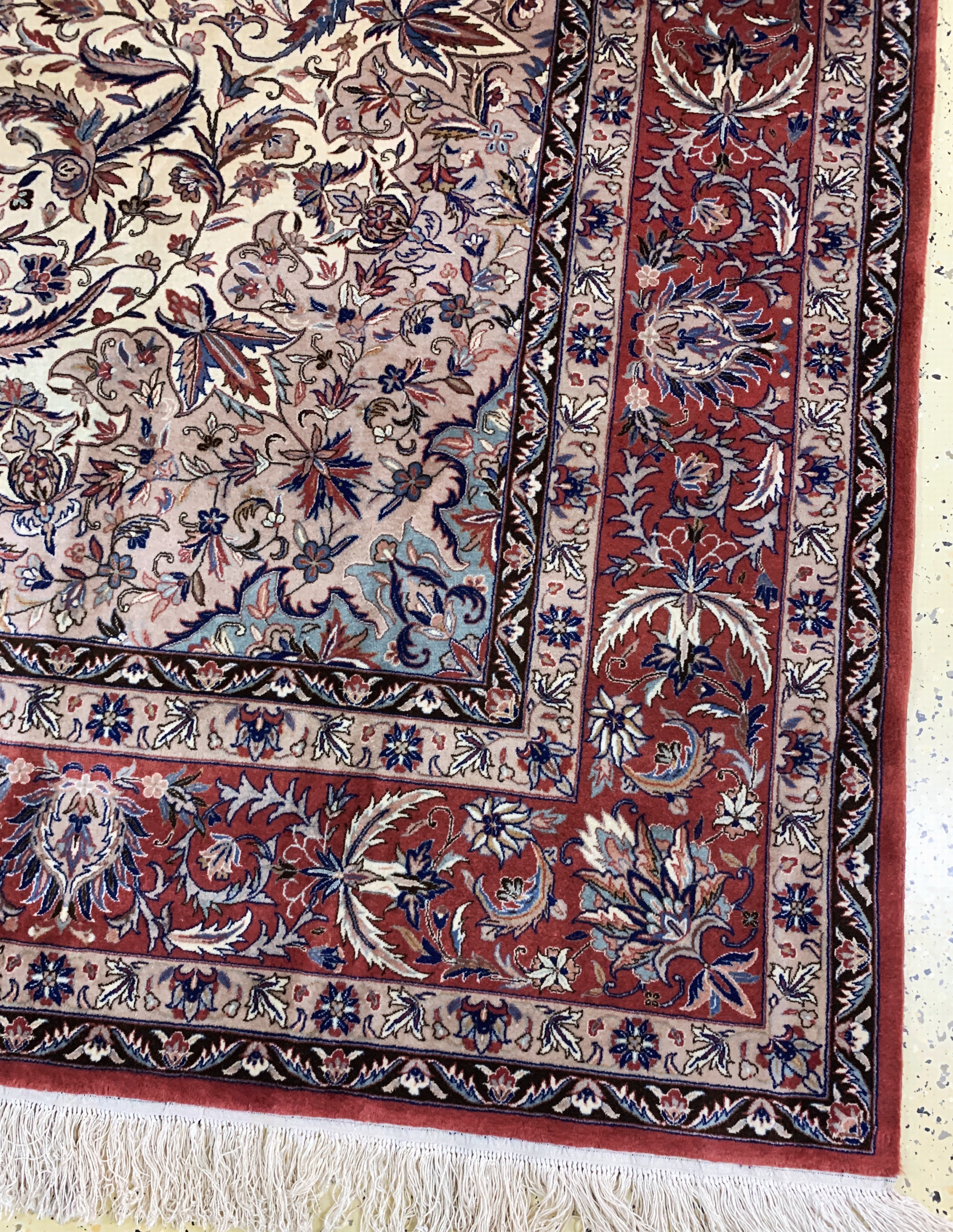 Detail a: Esfahan fein, China, Ende 20.Jhd, Korkwolleauf Seide, ca. 320 x 245 cm, EHZ: 2