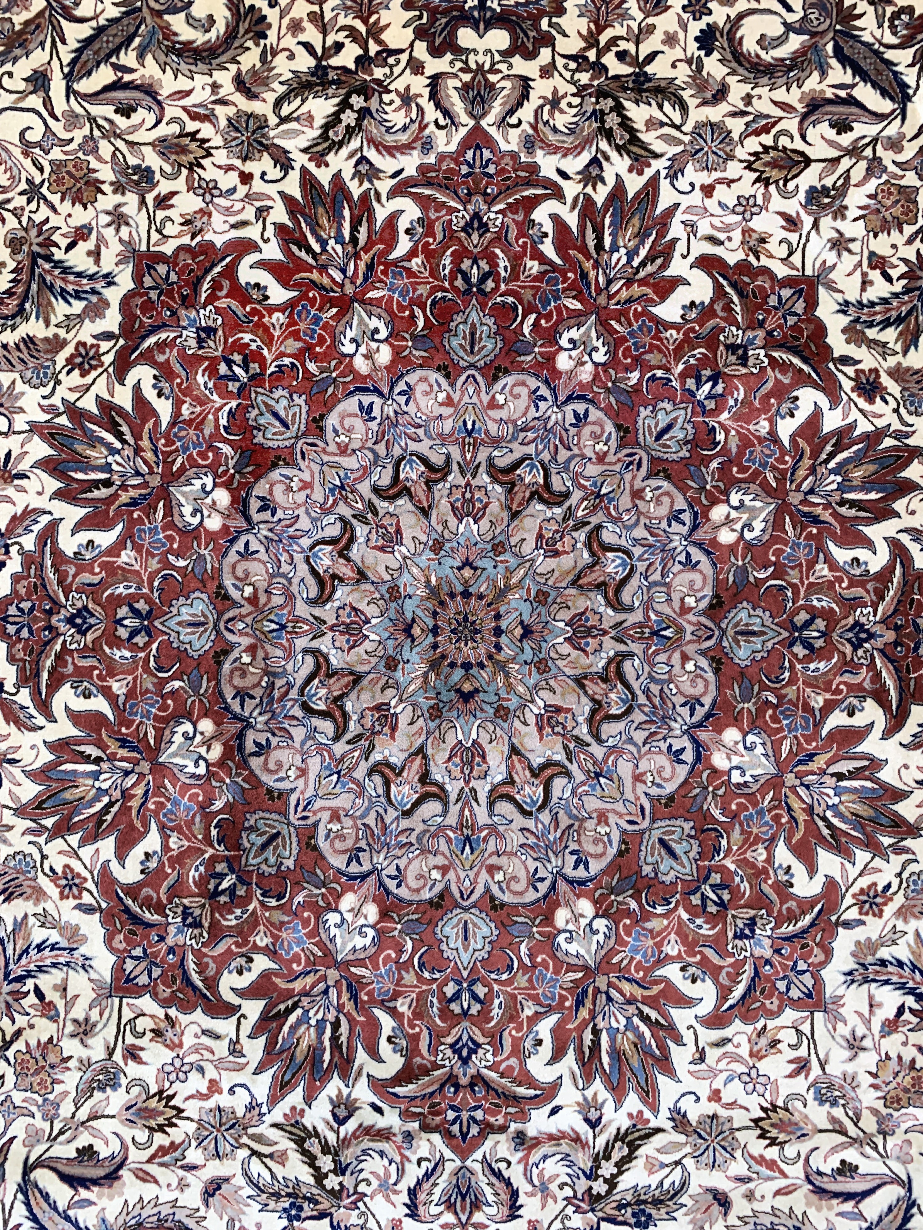 Detail d: Esfahan fein, China, Ende 20.Jhd, Korkwolleauf Seide, ca. 320 x 245 cm, EHZ: 2