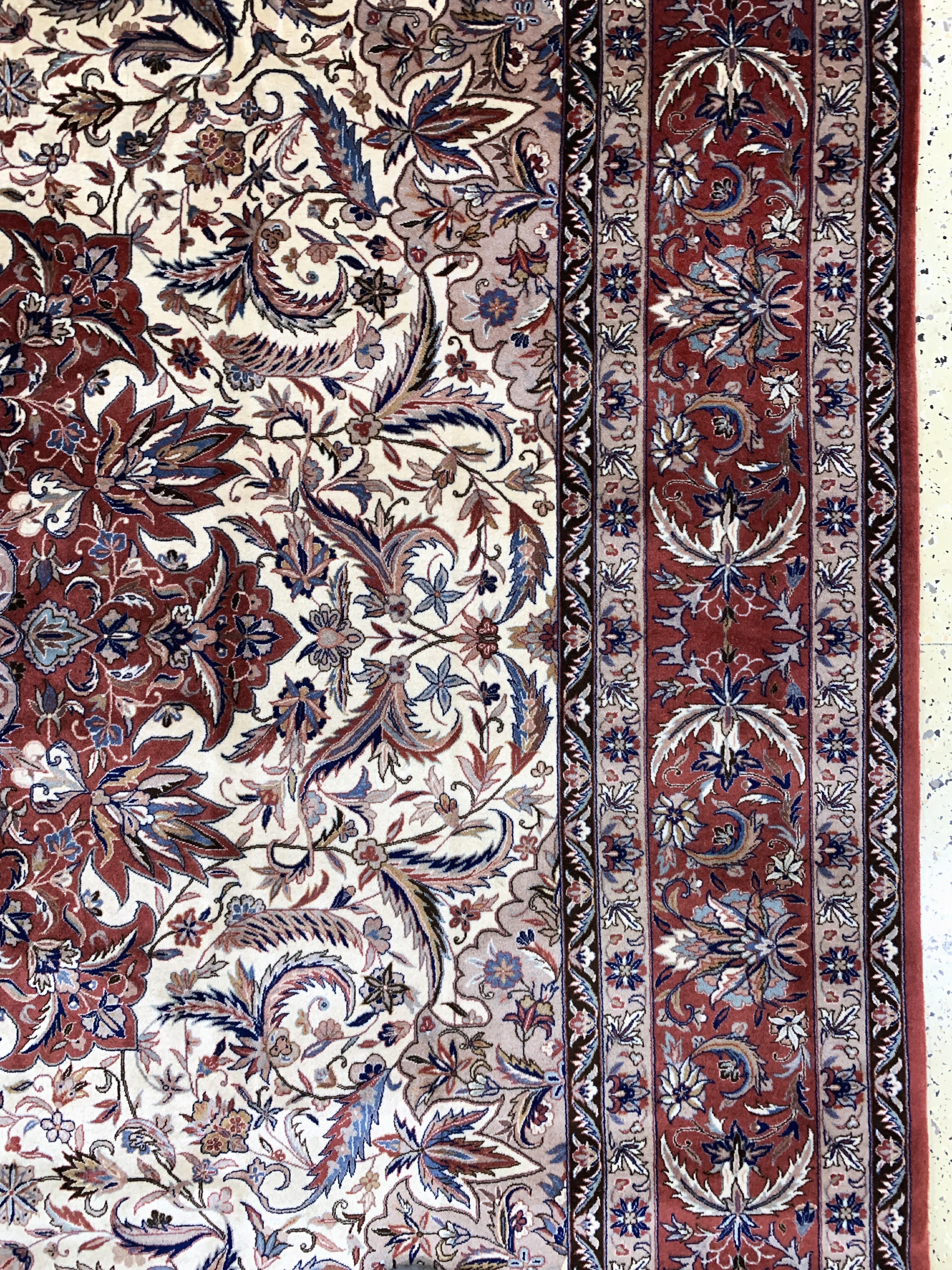 Detail e: Esfahan fein, China, Ende 20.Jhd, Korkwolleauf Seide, ca. 320 x 245 cm, EHZ: 2