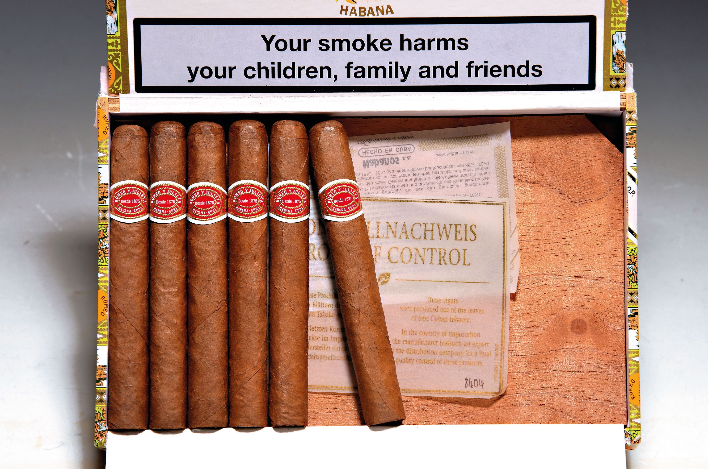 Image 27086276 - 25er Kiste mit 18 Mille Fleurs, Romeo y Julieta, Havana, Kuba, 2021. Petit Coronas, ...