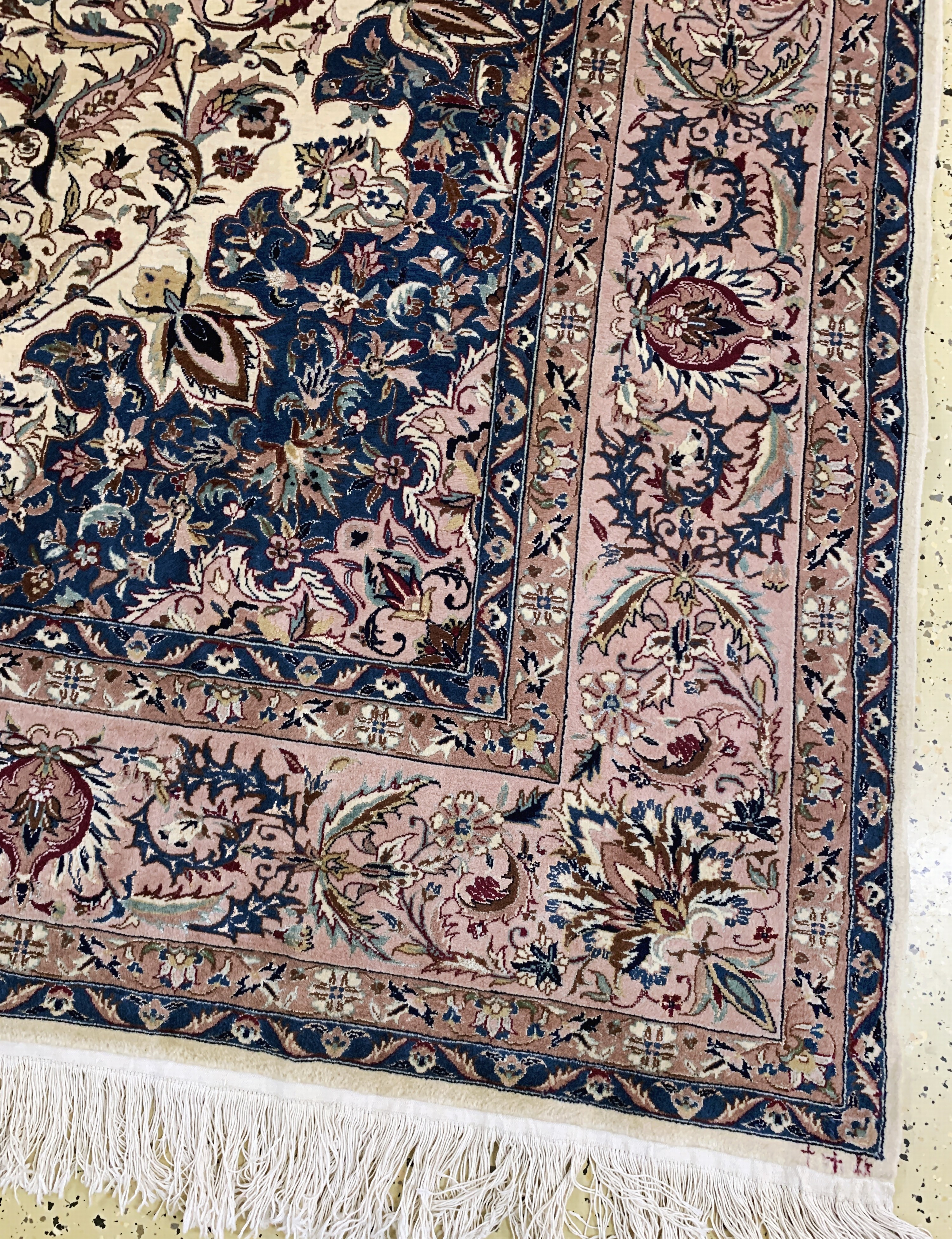 Detail a: Esfahan fein, China, Ende 20.Jhd, Korkwollemit Seide, ca. 300 x 250 cm, EHZ: 2