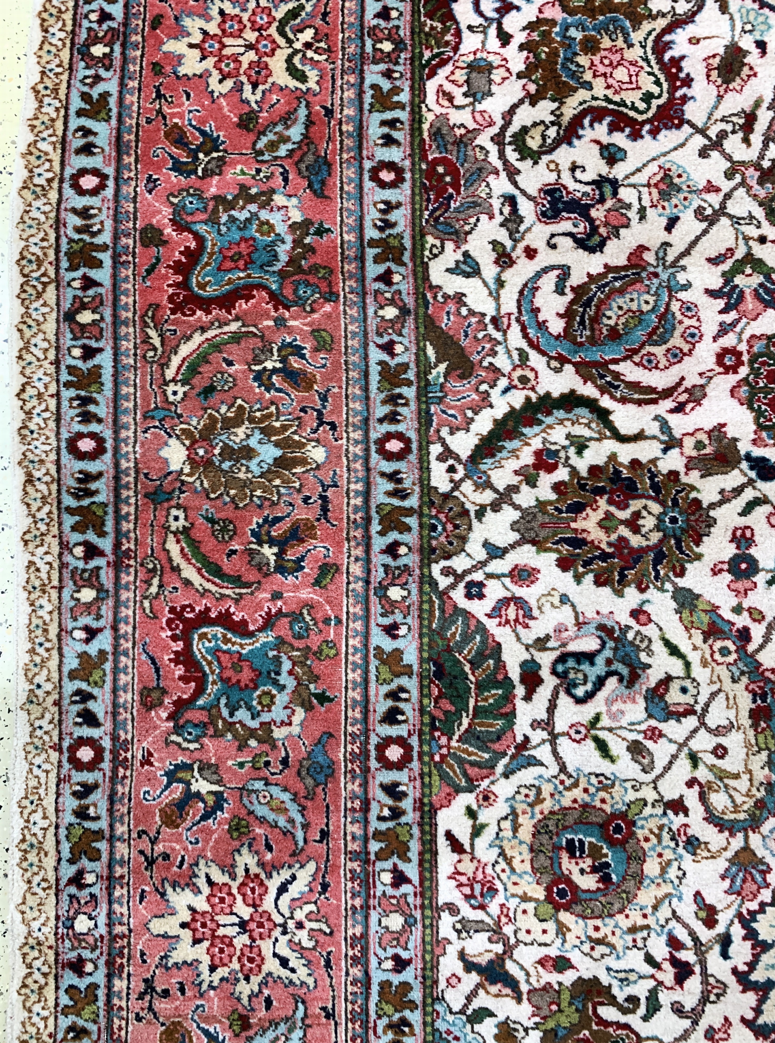 Detail c: Täbriz, Persien, Mitte 20.Jhd, Wolle auf Baumwolle, ca. 396 x 312 cm, verblasst, EHZ: 3
