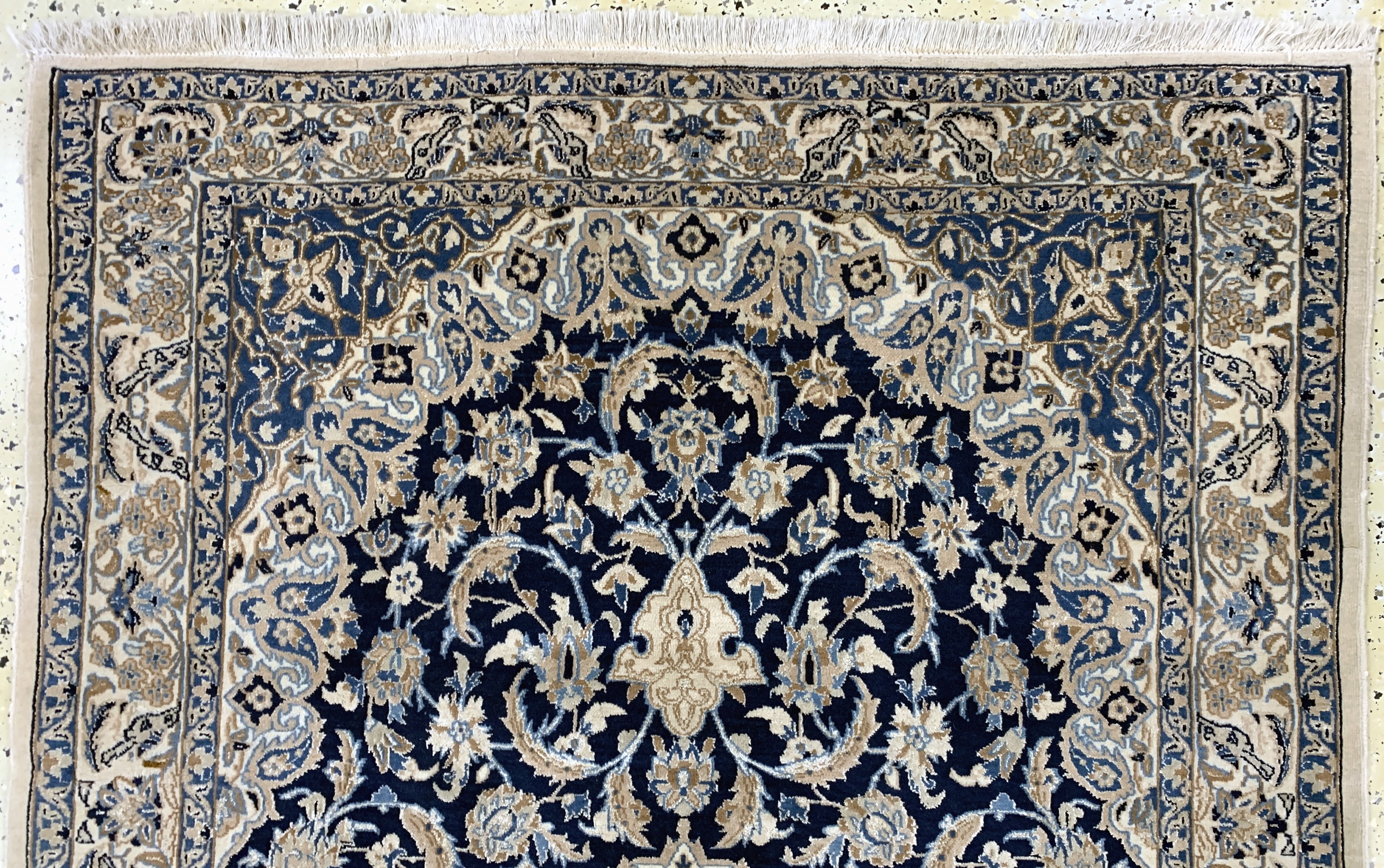 Detail d: Nain fein(9 La), Persien, Mitte 20.Jhd, Korkwolle mit Seide, ca. 190 x 128 cm, EHZ: 2