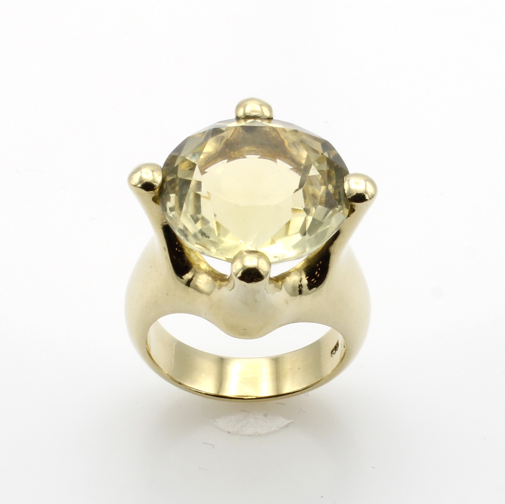 Image 27086297 - Ring mit Citrin, GG 585/000, rundfacett. Citrin ca. 14 ct, RW ca. 55 Schätzpreis: 1600, ...