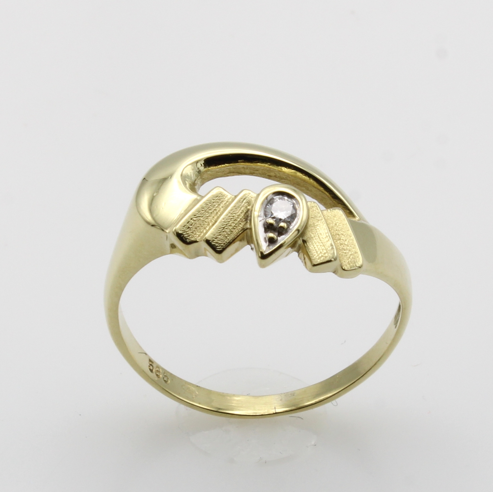 Image 27086299 - Ring mit Diamant, GG 585/000, Diam. ca. 0.03ct Weiß/si, Ringkopf z.T. mattiert, RW ca. ...