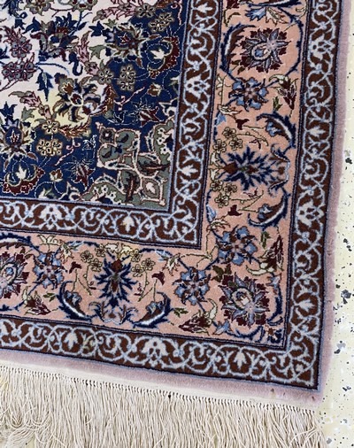 27086291a - 2 Lots Esfahan fein, China, Ende 20.Jhd, Korkwolle, ca. 170 x 107 cm & 310 x 78 cm, ...