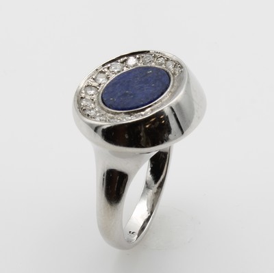27086298a - Ring mit Lapislazuli und Brillanten, WG 585/000, runder Ringkopf bes. m. Brill. zus. ca. ...