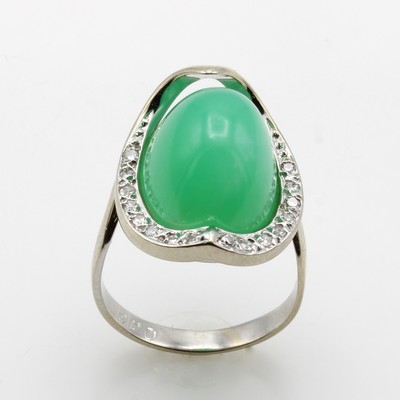 27086490a - Ring mit Chrysopras und Brillanten, WG 585/ 000, Brill. zus. ca. 0.16 ct Weiß/si, Chry- ...