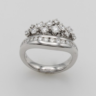 27086848a - Ring mit Brillanten, WG 585/000, Brill. zus.ca. 1 ct Weiß/si, z.T. in Krappenfassung ...