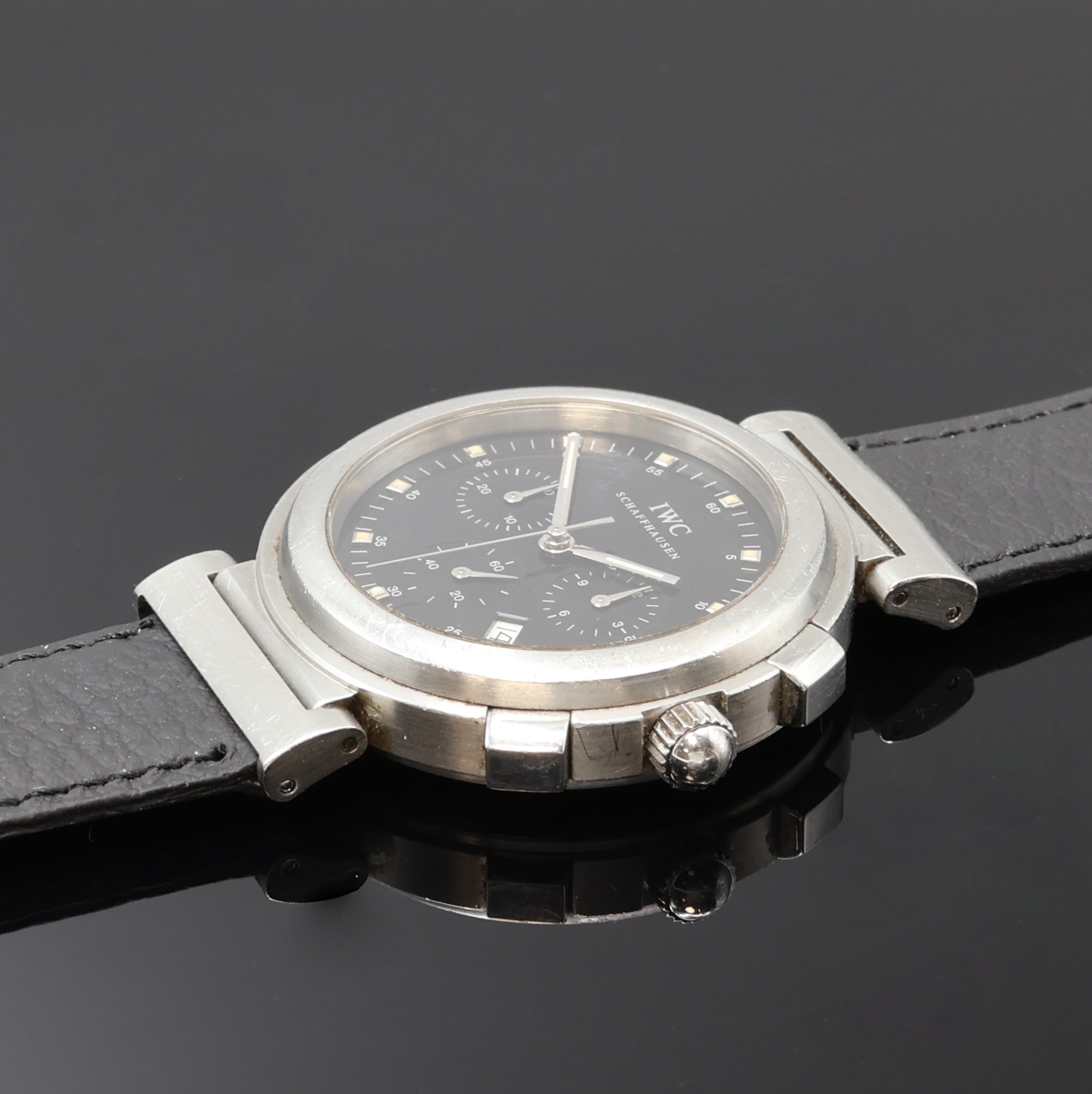 Detail b: IWC Da Vinci Armbandchronograph Referenz 3728, Schweiz um 1995, quarz, Edelstahlgeh., Boden 5-fach verschr., schwarzes Zifferbl. m. ...