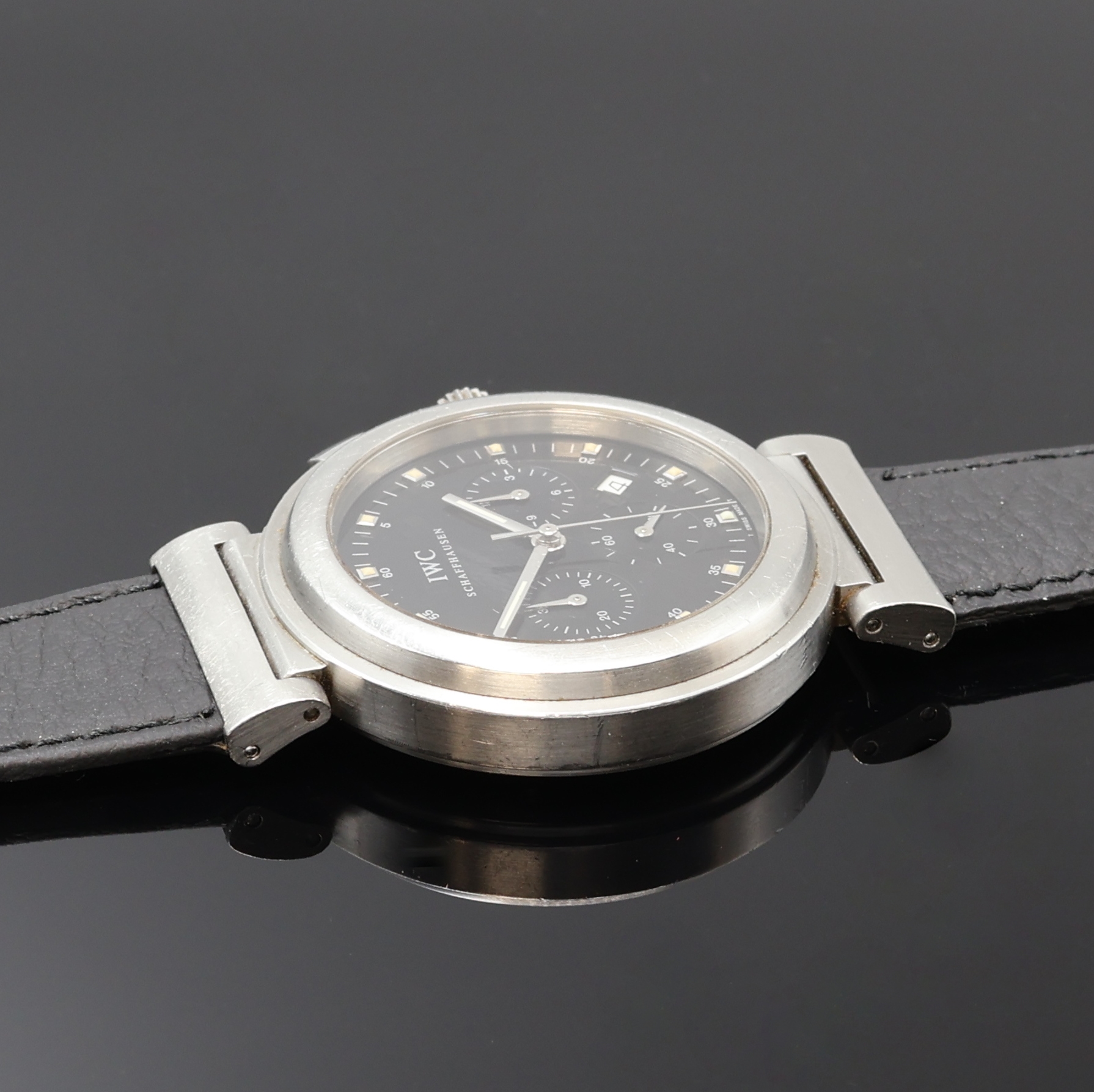 Detail c: IWC Da Vinci Armbandchronograph Referenz 3728, Schweiz um 1995, quarz, Edelstahlgeh., Boden 5-fach verschr., schwarzes Zifferbl. m. ...