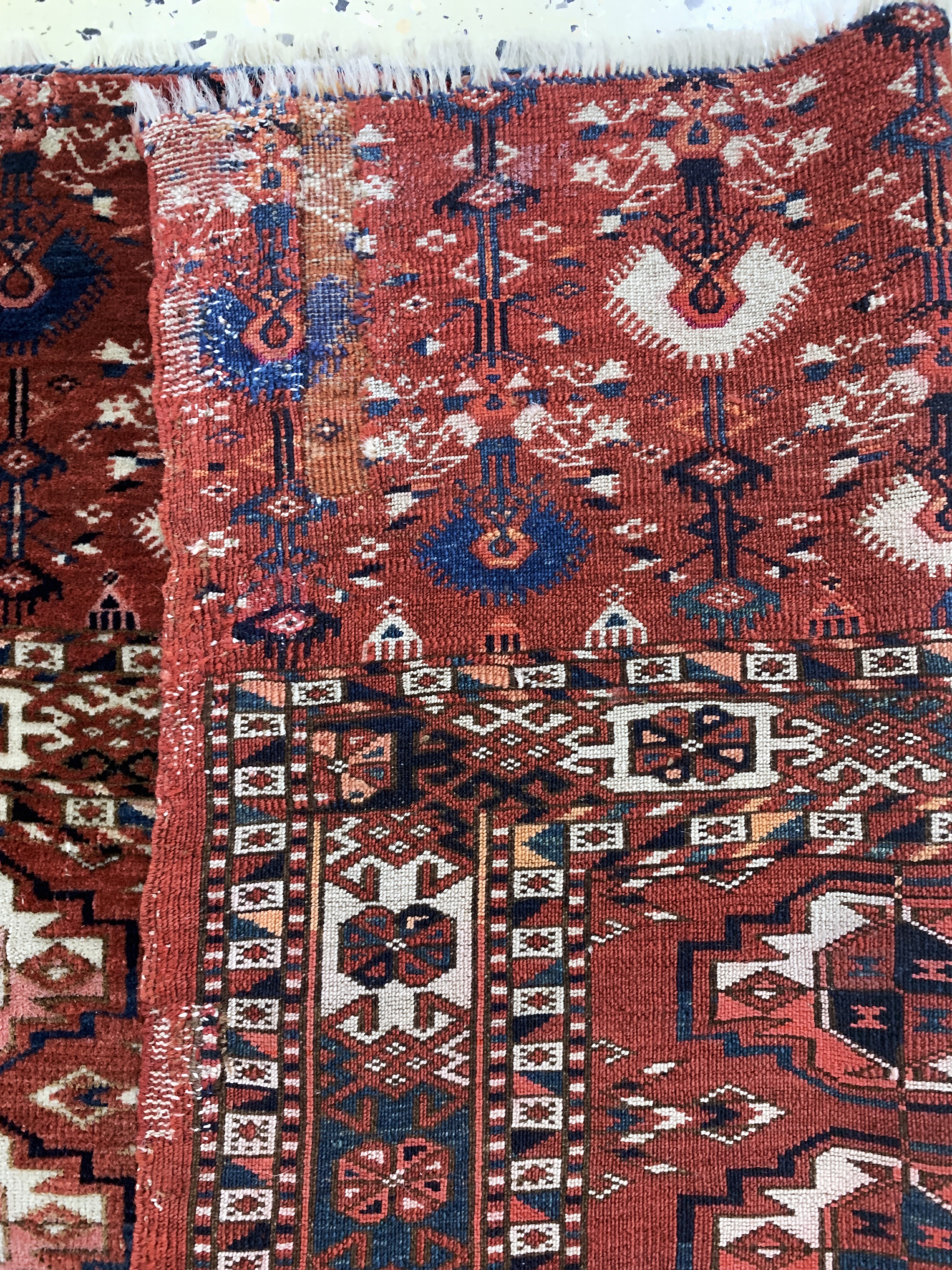 Detail e: Tekke Tschowal antik, Turkmenistan, 19.Jhd,Wolle auf Wolle, ca. 120 x 75 cm, EHZ: 2-3, (alte Restaurierungen)