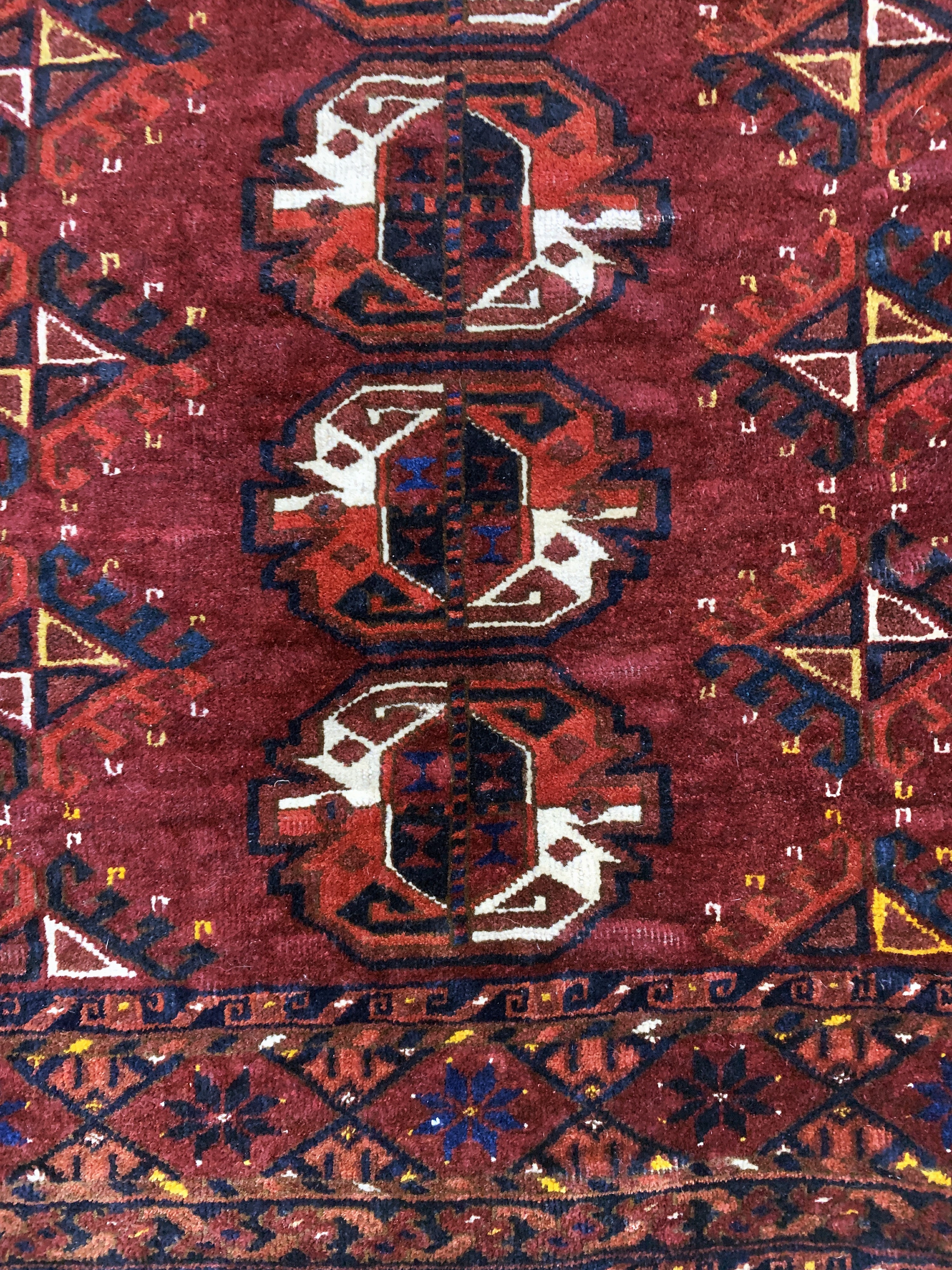 Detail d: Kisil-Ayak Tschowal antik, Turkmenistan, um1900, Wolle auf Wolle, ca. 175 x 115 cm, EHZ: 2