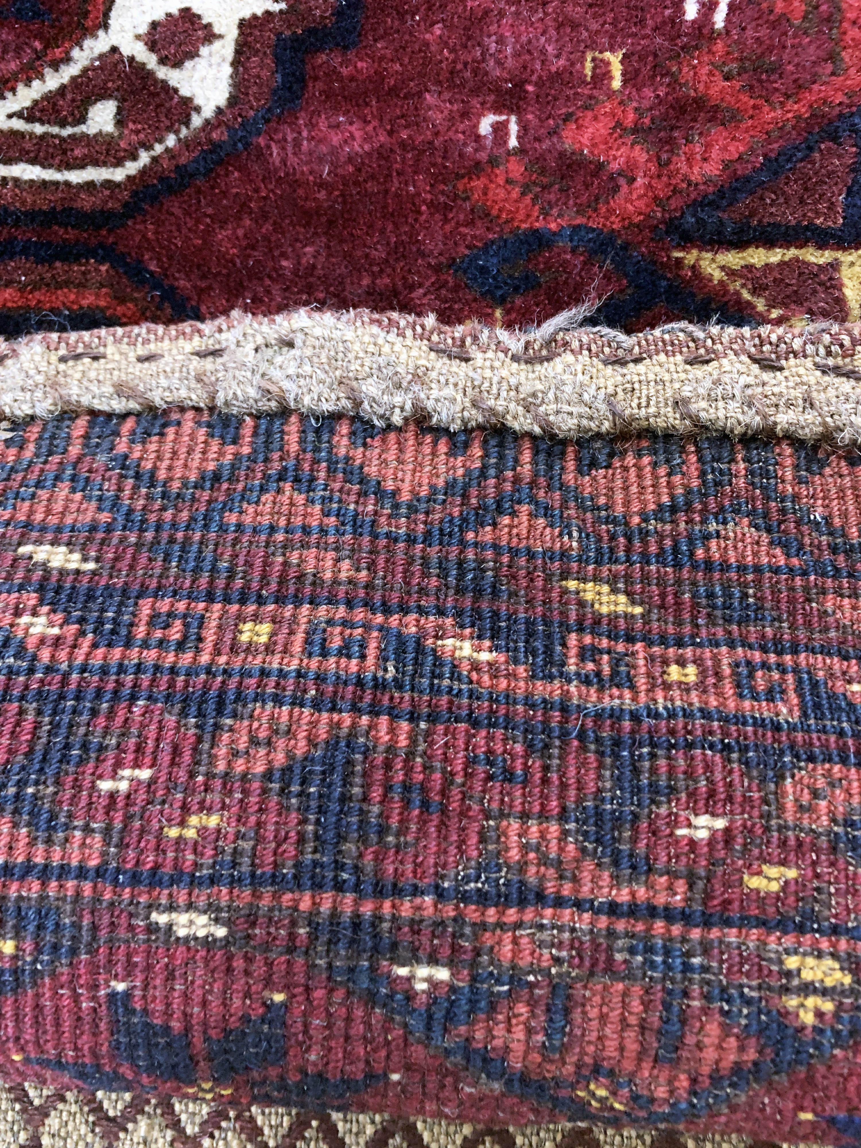 Detail e: Kisil-Ayak Tschowal antik, Turkmenistan, um1900, Wolle auf Wolle, ca. 175 x 115 cm, EHZ: 2