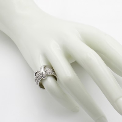 27087785b - Ring mit Brillanten, WG 750/000, 3-rhg. gearb., 2 Schienen l. bewegl. z.T. bes. m. ...