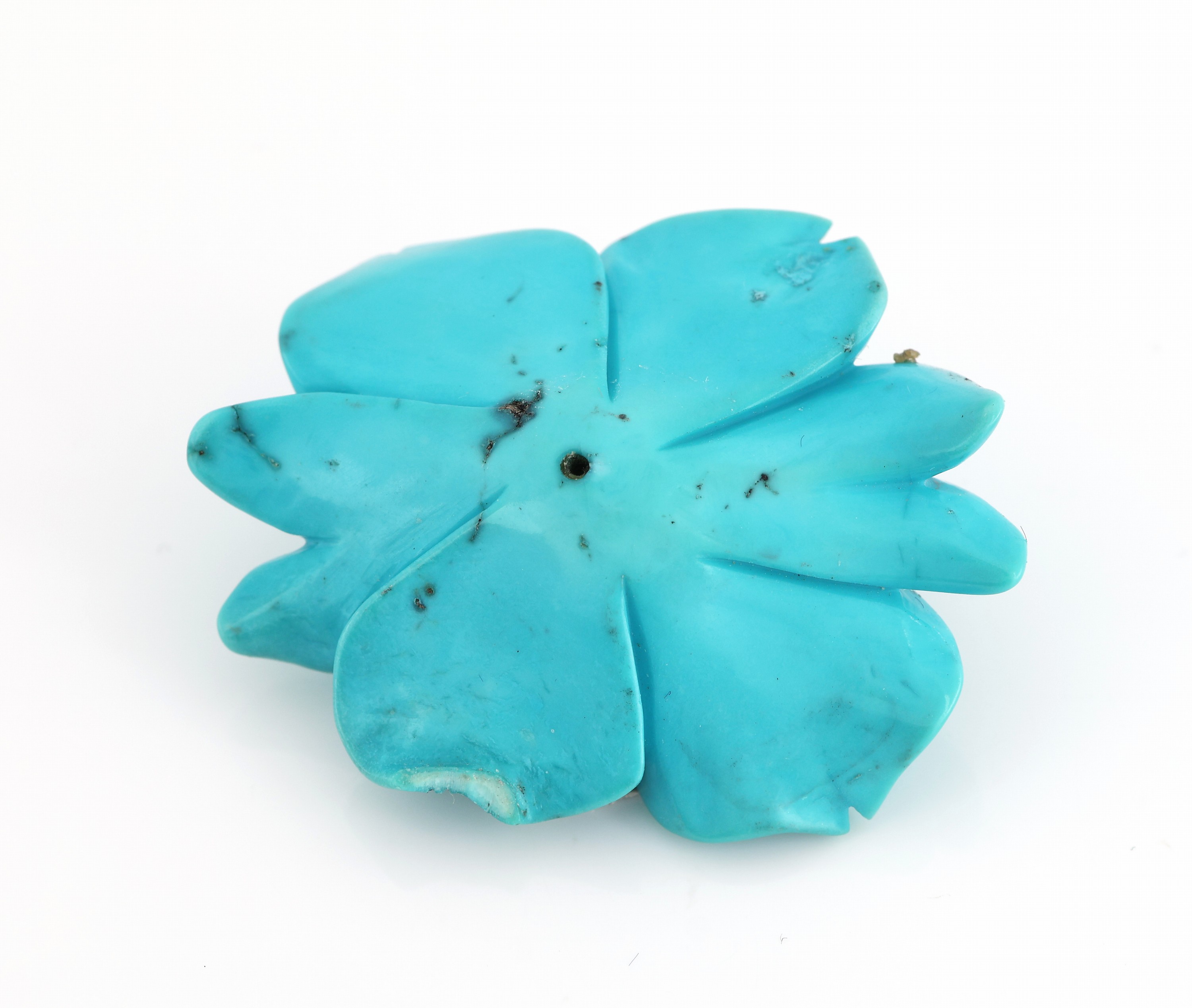 Detail a: Lose Türkis-Blüte, fein geschnitten, Schleifarbeit aus Idar-Oberstein, mittig gebohrt, ca. 4 x 3 cm, 1 Blatt rückseitig bestoßen, von vorne ...