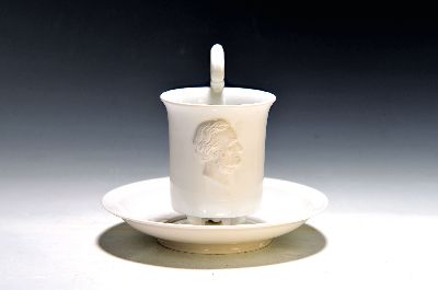 Image Porträttasse, Meissen, um 1924-33, weiß, Porträt Richard Wagner im Relief, 2. Wahl, ...