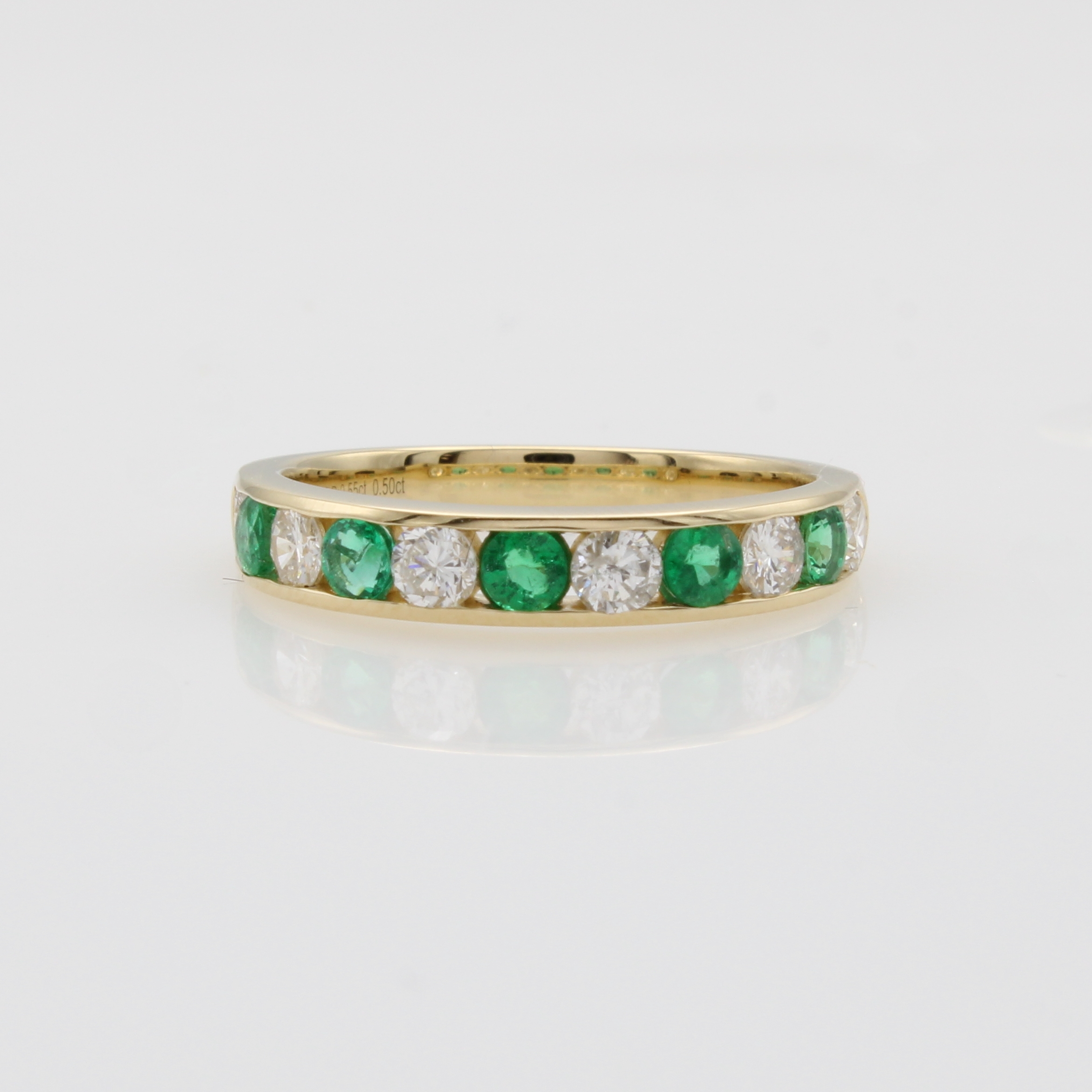 Image 27088539 - Ring mit Brillanten und Smaragden, GG 585/ 000, 6 Brill. zus. ca. 0.54 ct Weiß/si-p, 5 ...