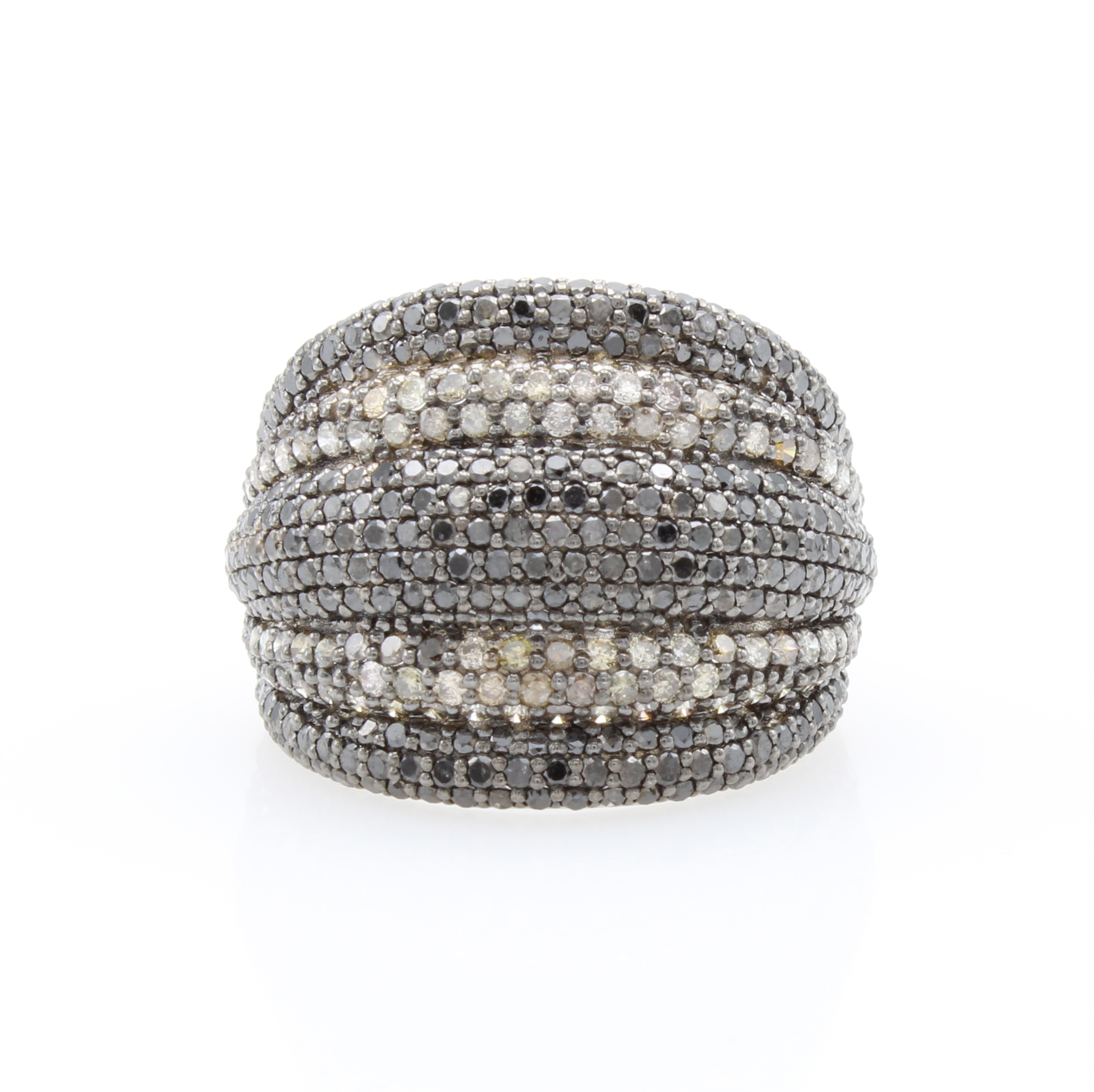 Image 27088557 - Ring mit Diamanten, WG 585/000, 114 Diam. zus. ca. 1.65 ct Braun/si-p, 282 Diam. zus. ...