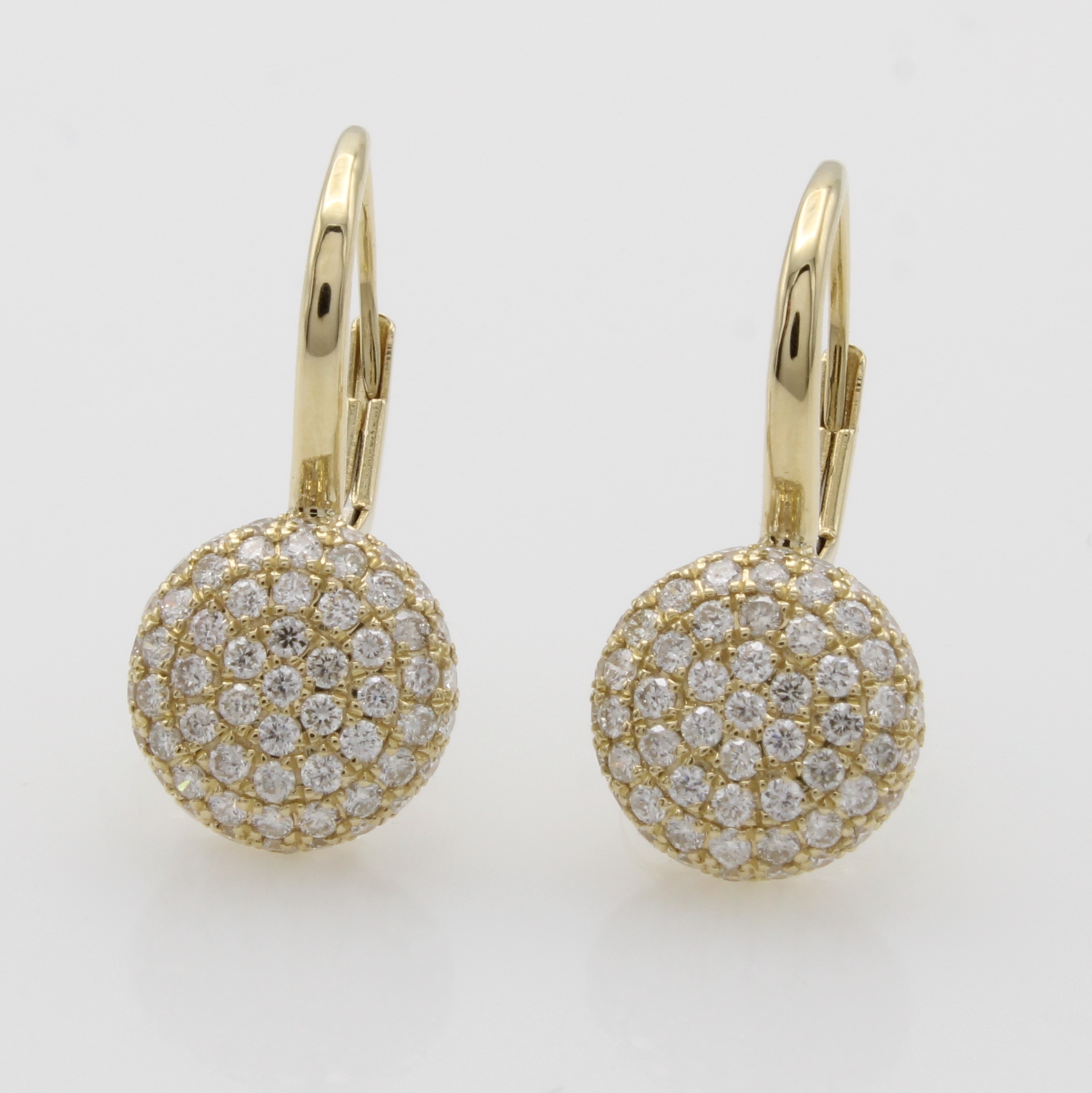 Image 27088571 - Paar Ohrgehänge mit Brillanten, GG 585/000, 118 Brill. zus. ca. 0.81 ct feines Weiß/vs ...