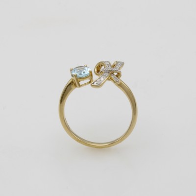 27088552a - Ring mit Brillanten und Aquamarin, GG 585/ 000, ovaler Aquamarin ca. 0.63 ct, 23 Brill. ...