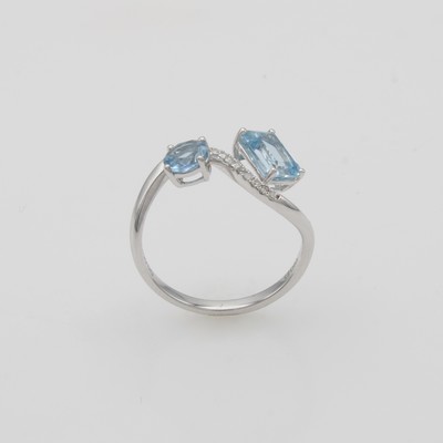 27088553a - Ring mit Aquamarinen und Brillanten, WG 585/000, 10 Brill. zus. ca. 0.05 ct Weiß/si-p, ...